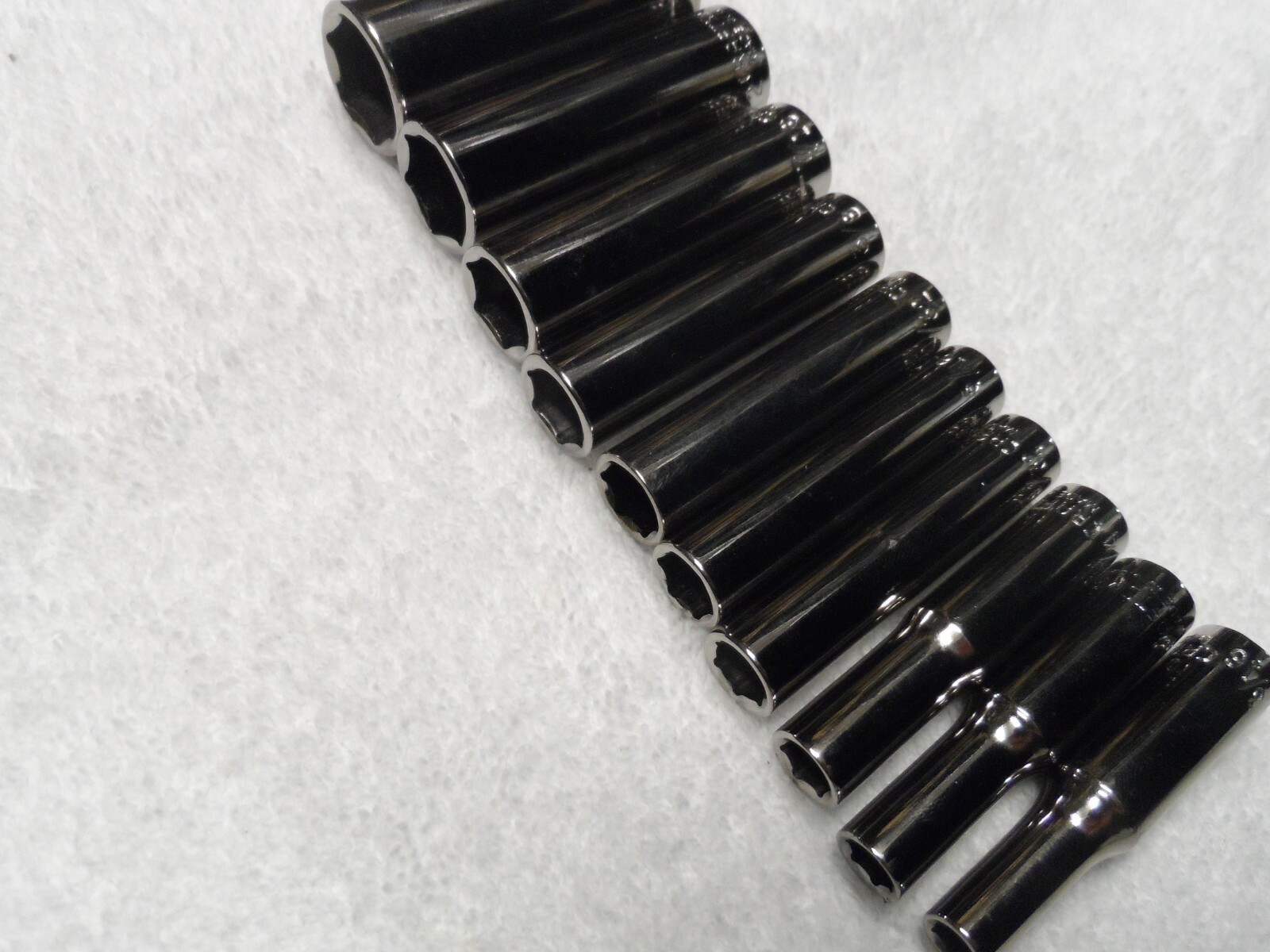 Craftsman 1/4″ Drive SAE Deep Socket Set, NOS USA, 6pt (3/16 to 9/16″) – 10 pcs