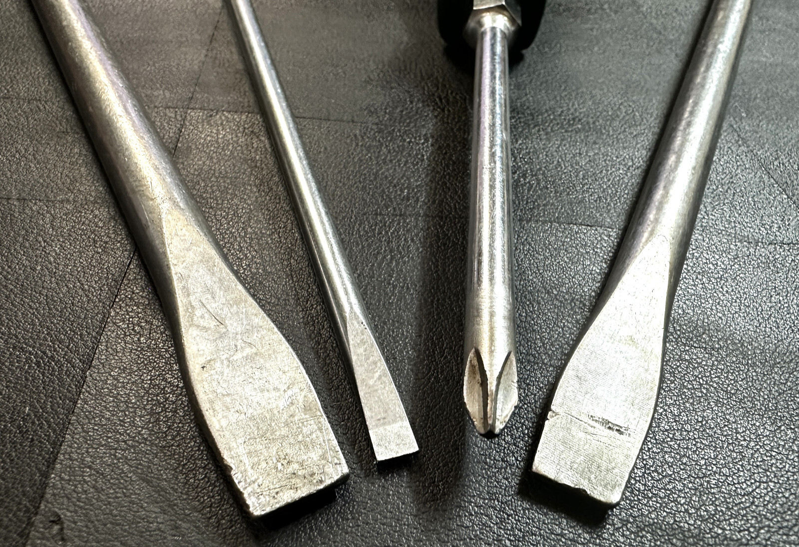 SK Hand Tools 4-Piece SureGrip Long Combination Heavy Duty Screwdriver Set USA