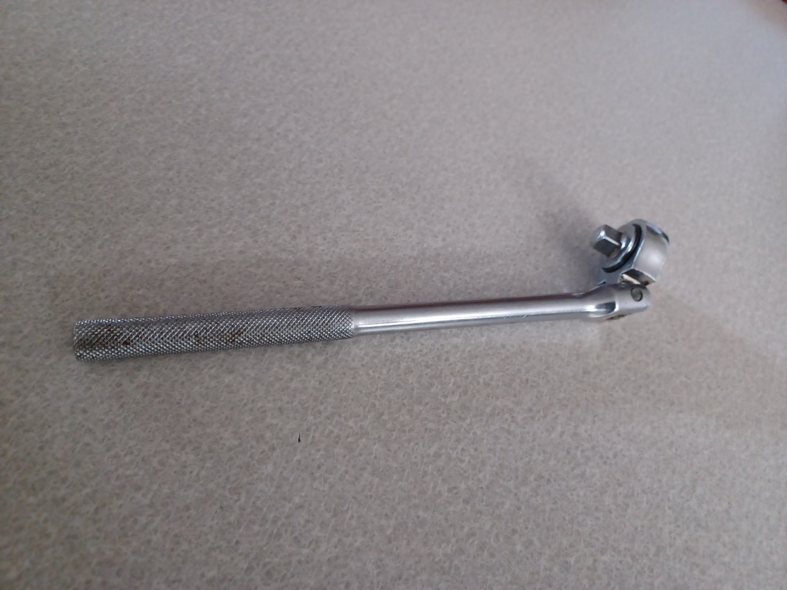 GearWrench 81012F – 84 Tooth 1/4″ Drive Flex Head Ratchet + 3/8 dr lot of 2