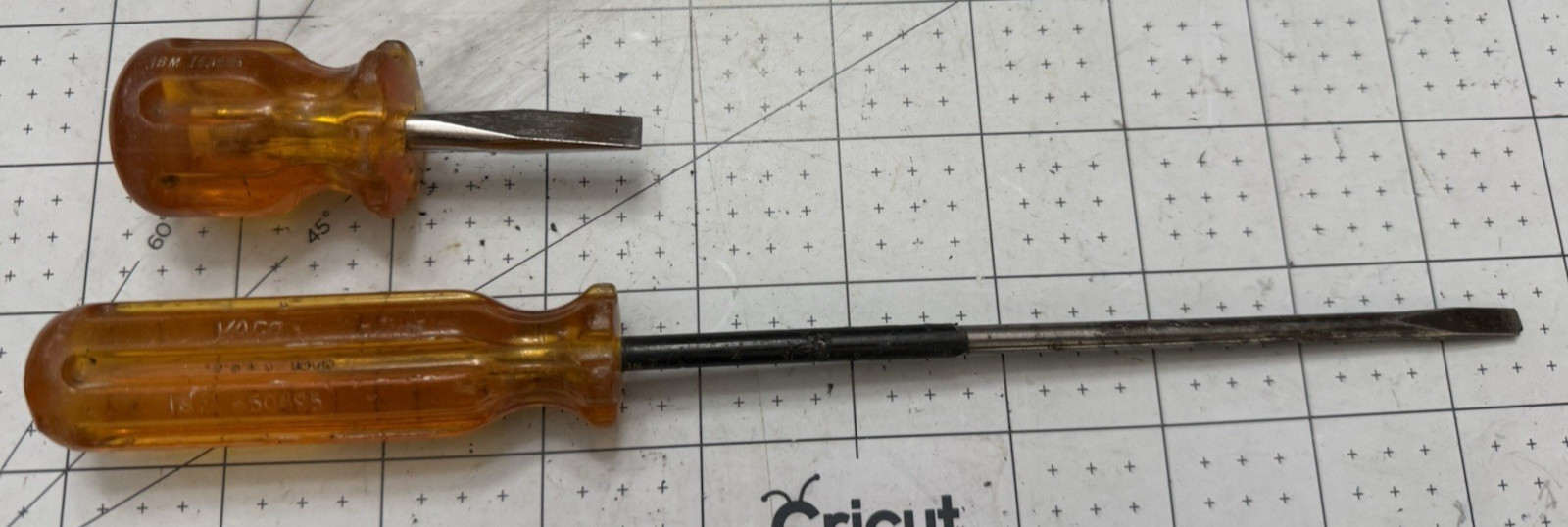 Vintage Vaco IBM Regular Slotted Screwdriver IBM 45045 & 153698 VACO A 132