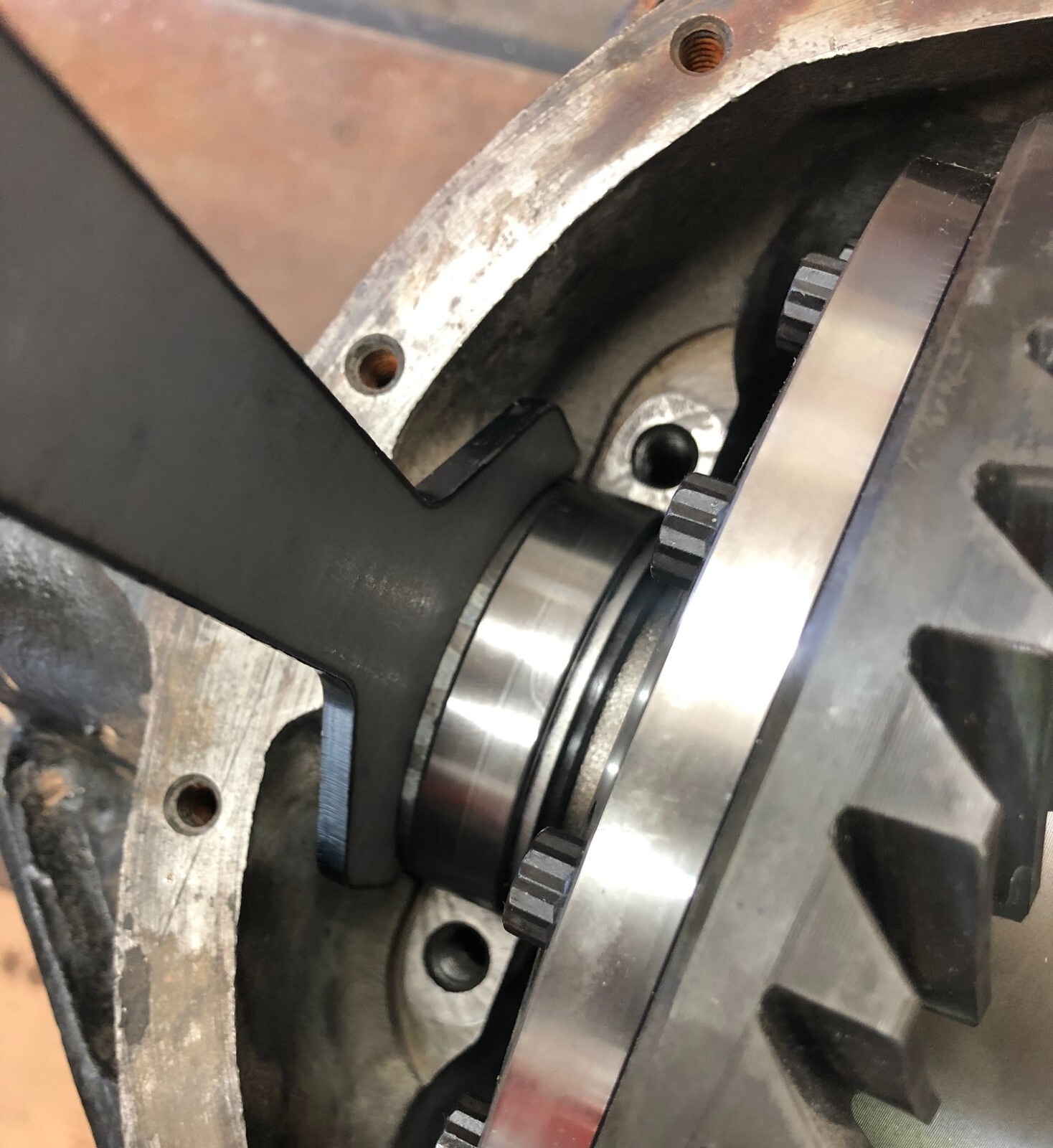 GM FORD 10 BOLT CARRIER CAST IRON 3.062″ FACTORY SHIM INSTALLER DRIVER
