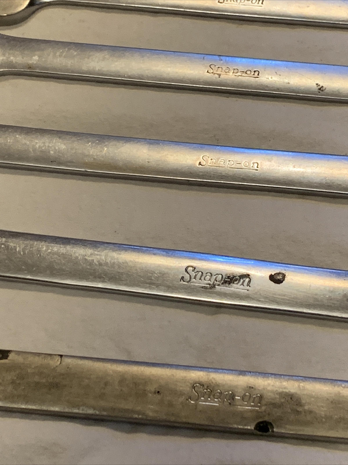 Snap-on Tools 13pc SAE 12pt Combination Wrench Set 3/8″ to 1-1/8″ OEX714KB