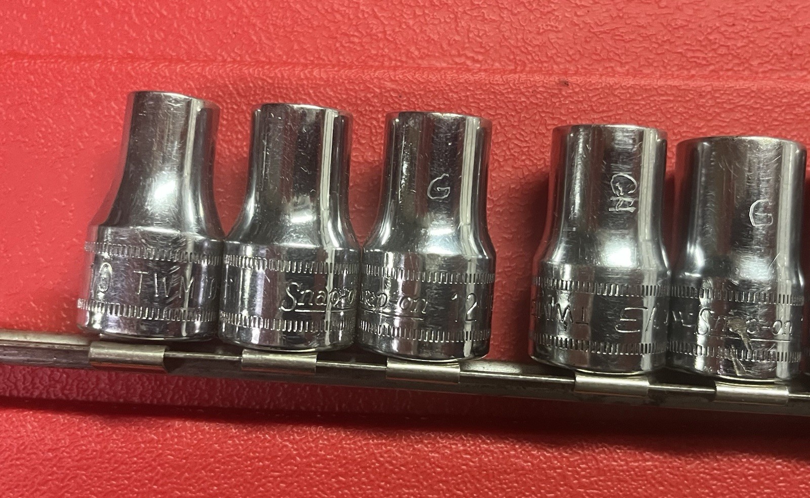 Snap-on Tools 1/2″ & 3/8” Drive Complete Sets Metric Chrome 6 Point Sockets