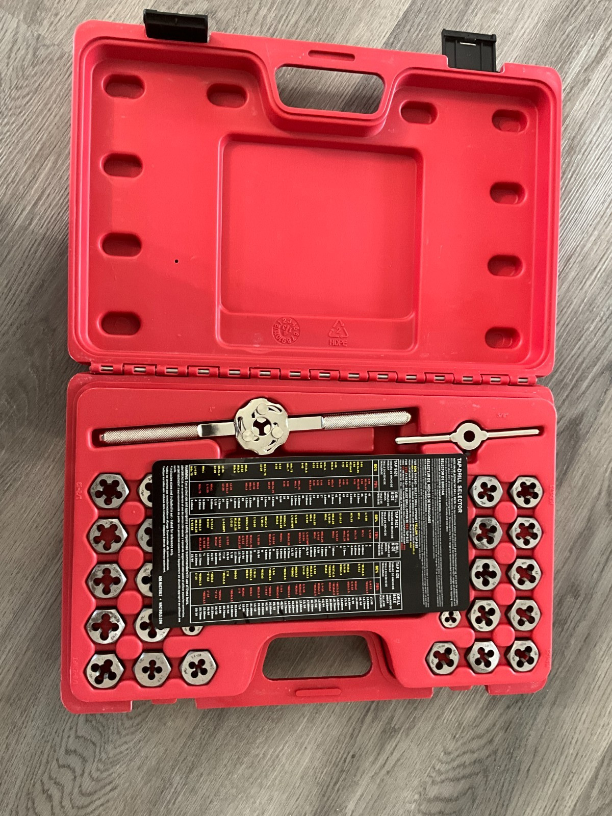 MAC Tools TD76COMBOS-US 76-PC SAE & Metric Tap and Hex Die Set. Retails for $545