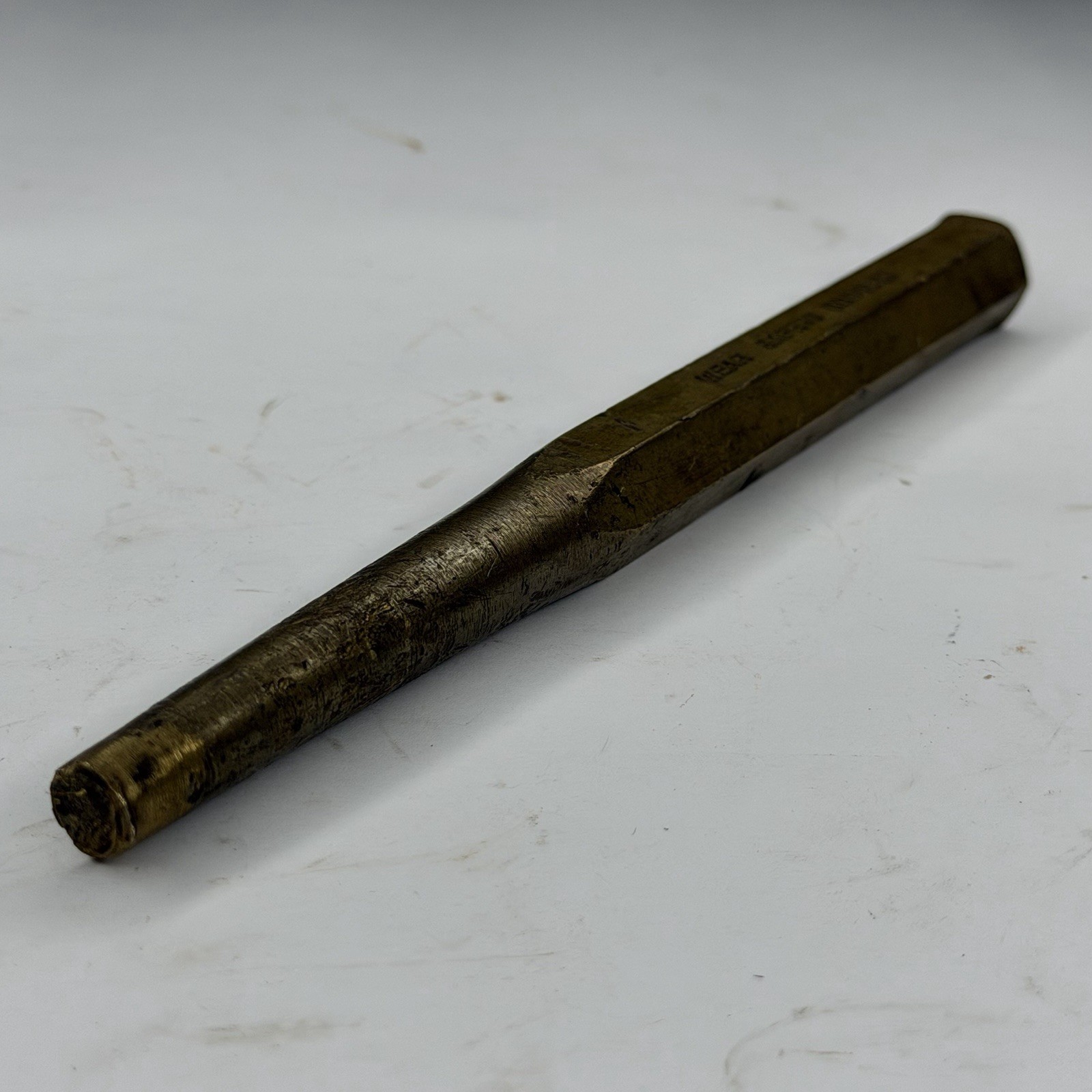 MAC Tools SMP12B USA 7″ Long Tapered Non-Sparking Bronze Starter Pin Punch