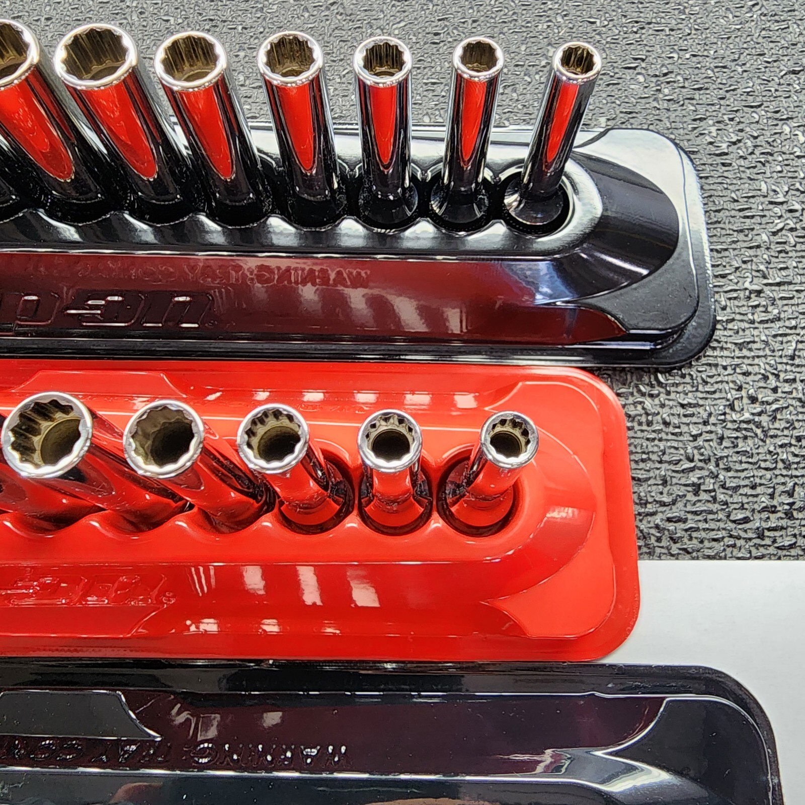 Snap-on Tools NEW 42pc 1/4″ Drive 12-POINT Metric & SAE Socket Set w/Mag Trays