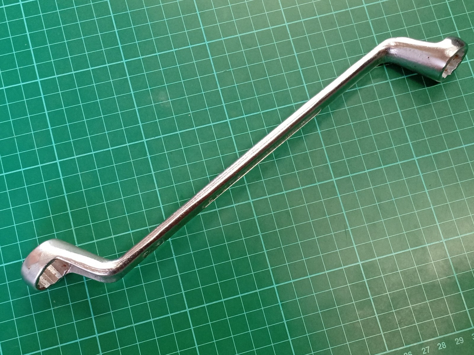 Elora No110 11/16″ x 3/4″ AF, Chrome-Vanadium Offset Ring Spanner, Germany