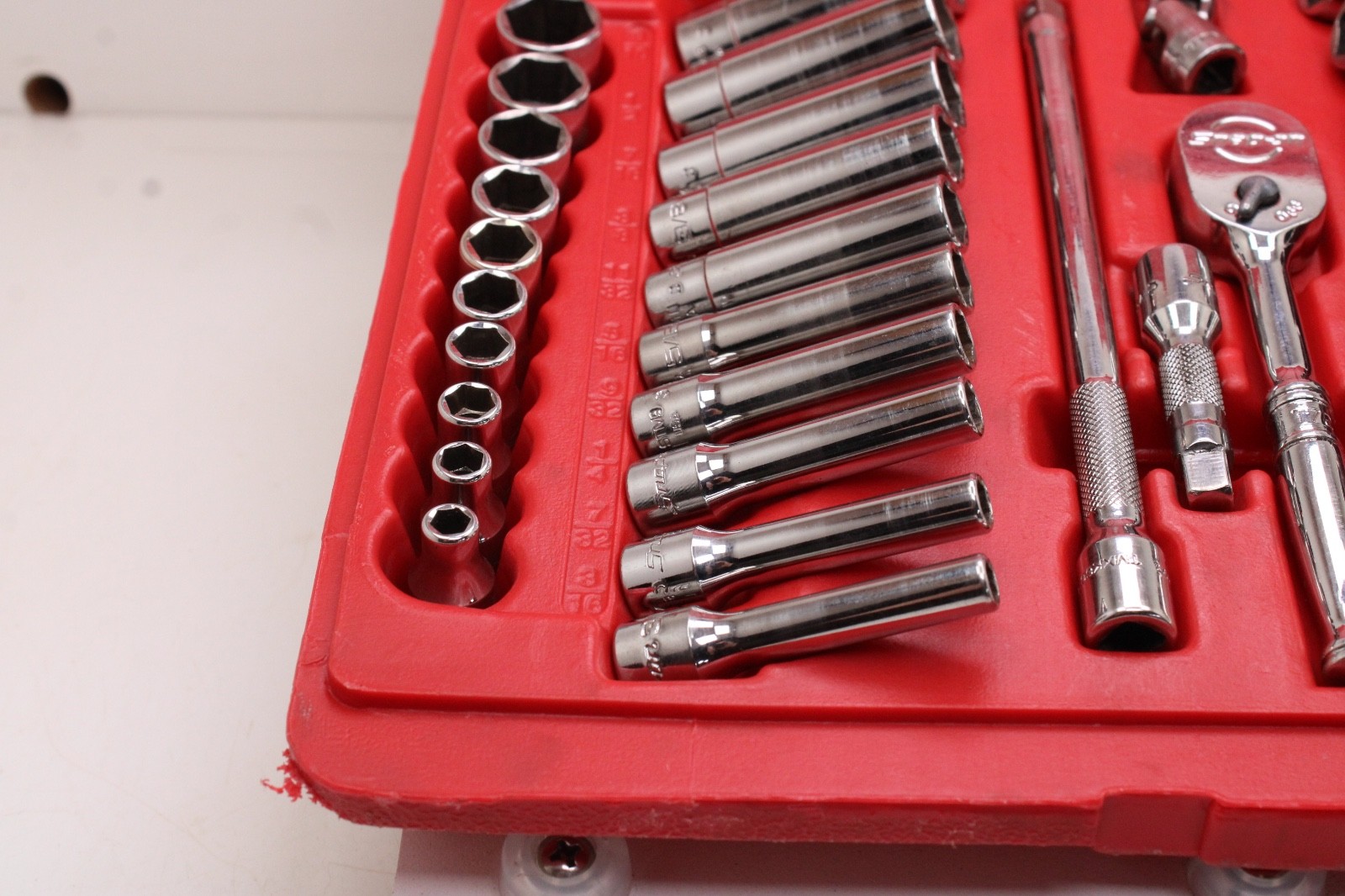 Snap-on 144TMPB 44 Piece 1/4″ Drive 6-Point Metric/ SAE General Service Set USA