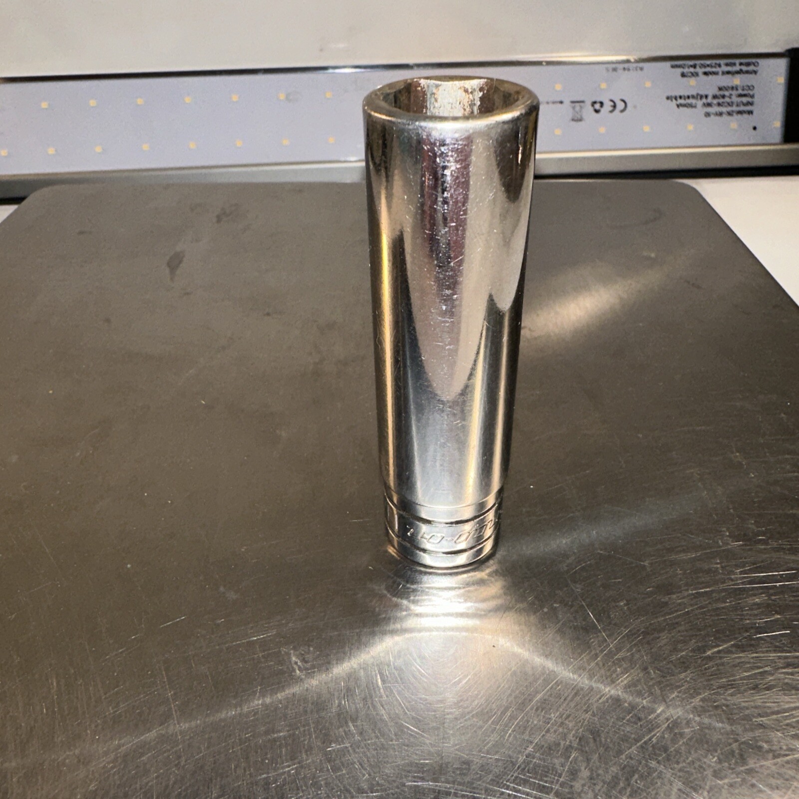 Snap-on USA 1/2″ Drive 11/16″ SAE Deep 6 Point Socket TS221