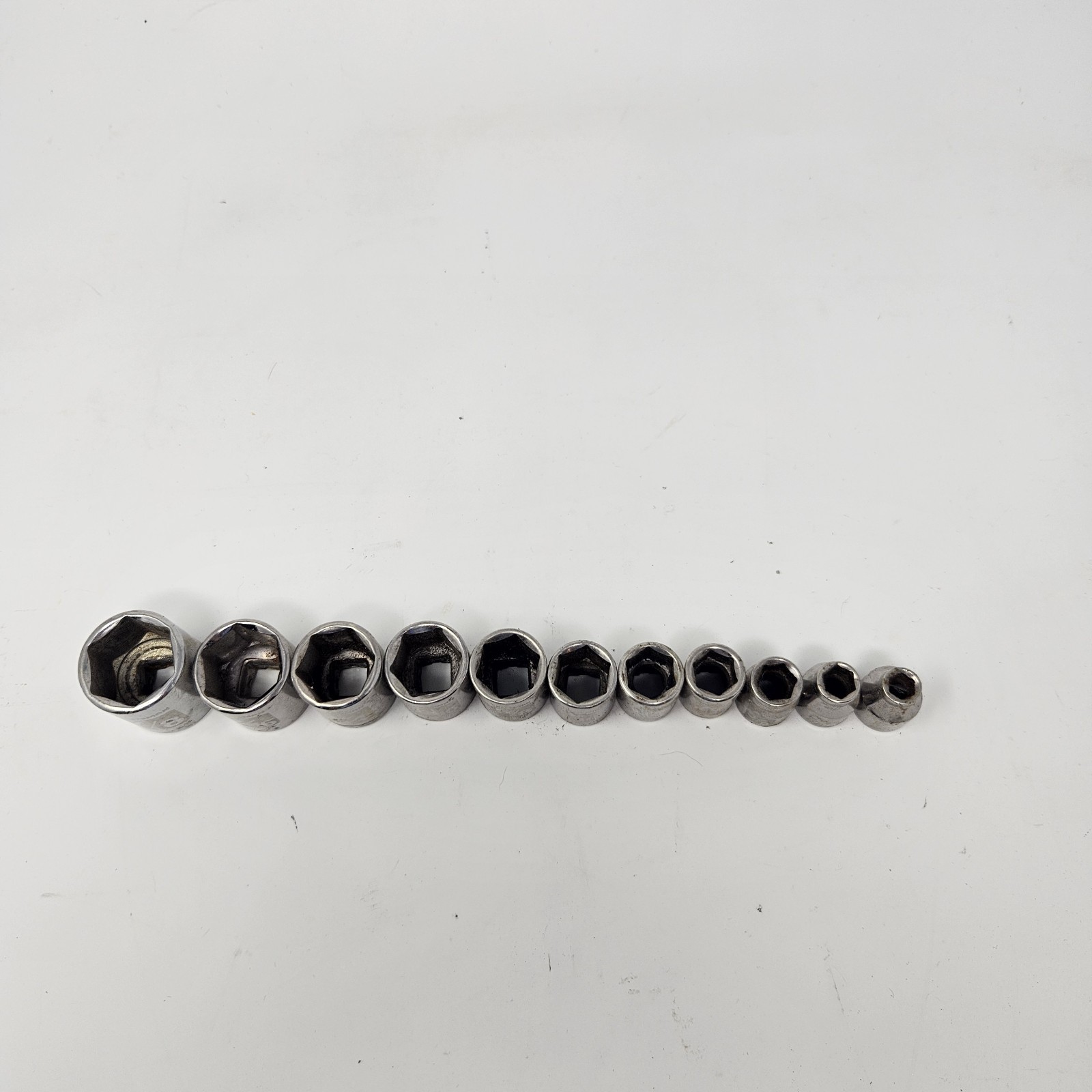 Craftsman USA Socket Set SAE 6 Pt Point 3/8 Drive Shallow
