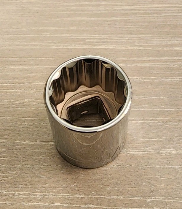 Craftsman 11/16″ Socket 12 Point 3/8” Drive S-AF 44336