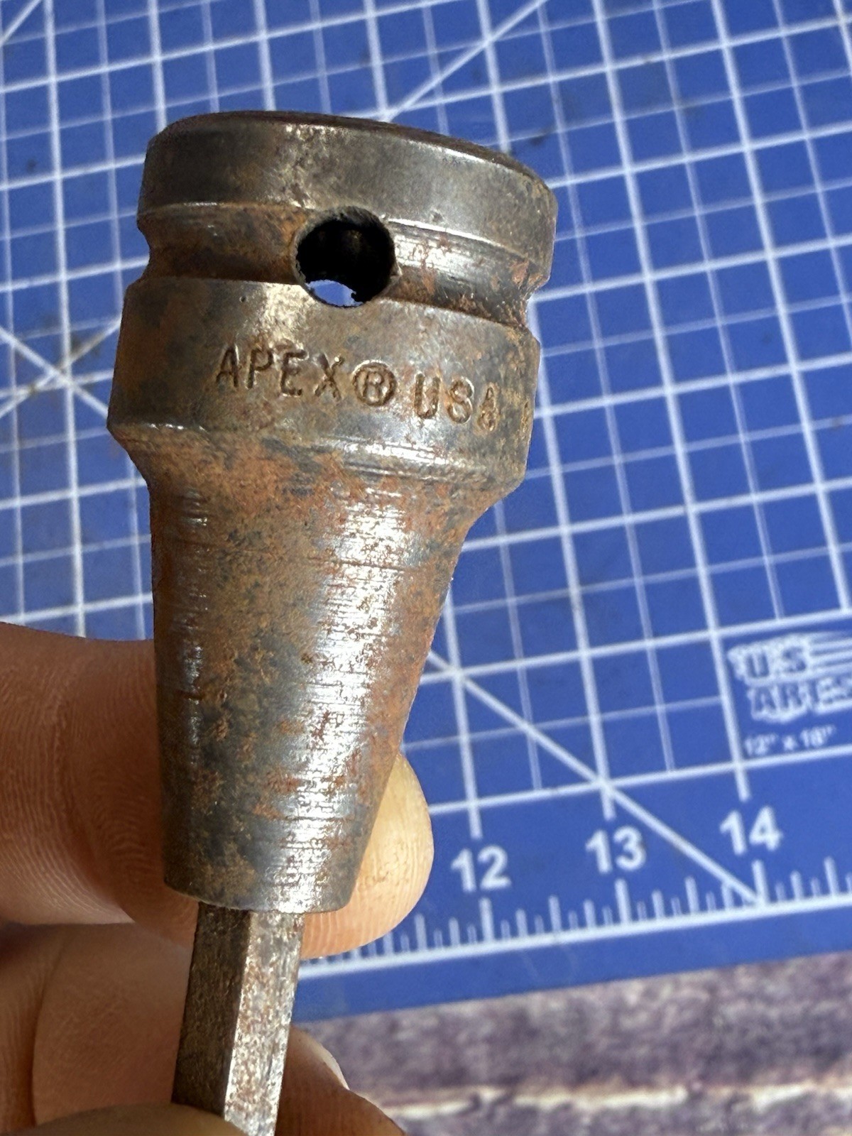 858 Apex 1/2» Square Dr. 1/4” Hex Bit Holder