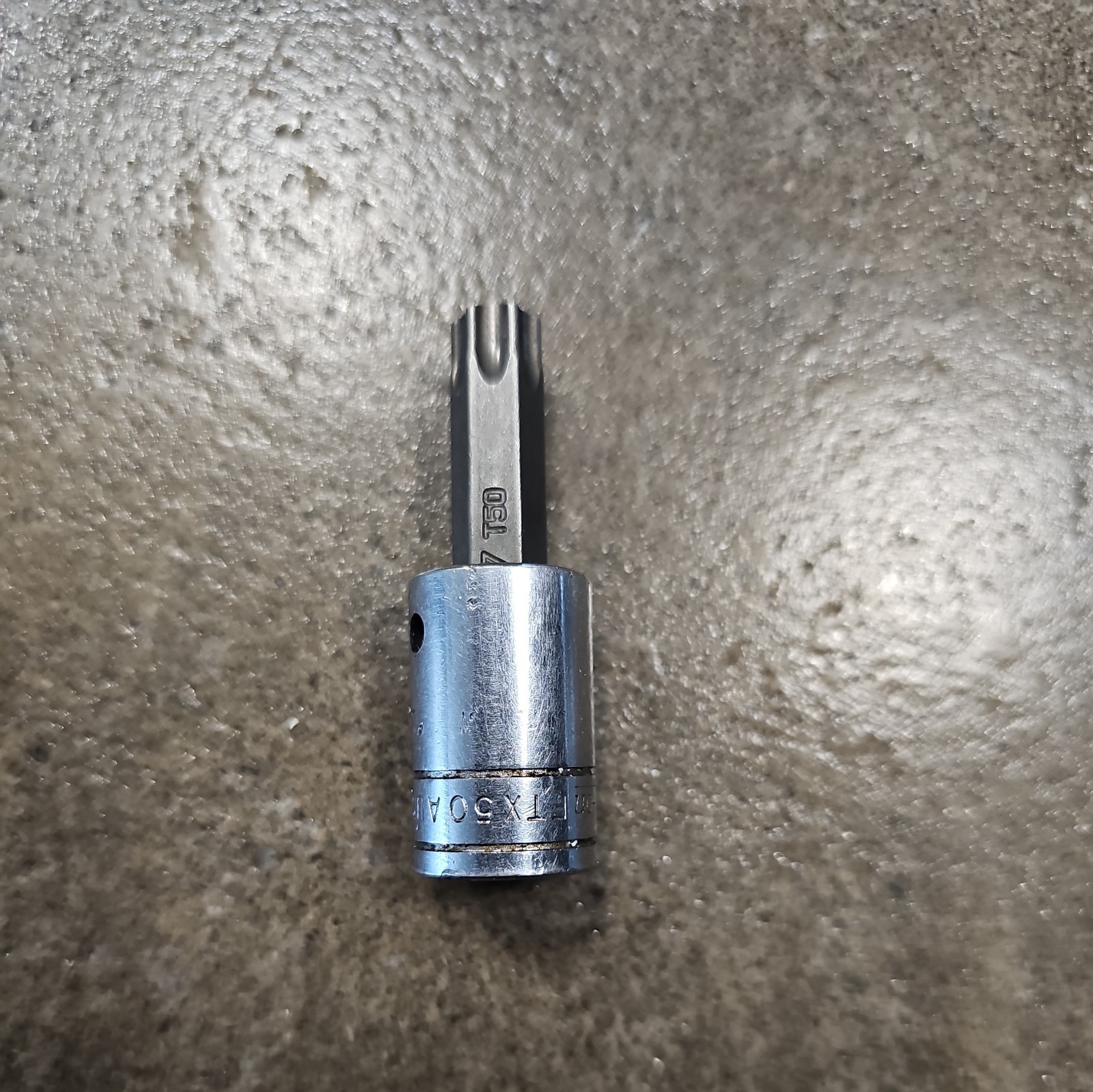 Snap-on Tools USA 3/8″ Drive T50 Torx Standard Bit Socket Driver FTX50E