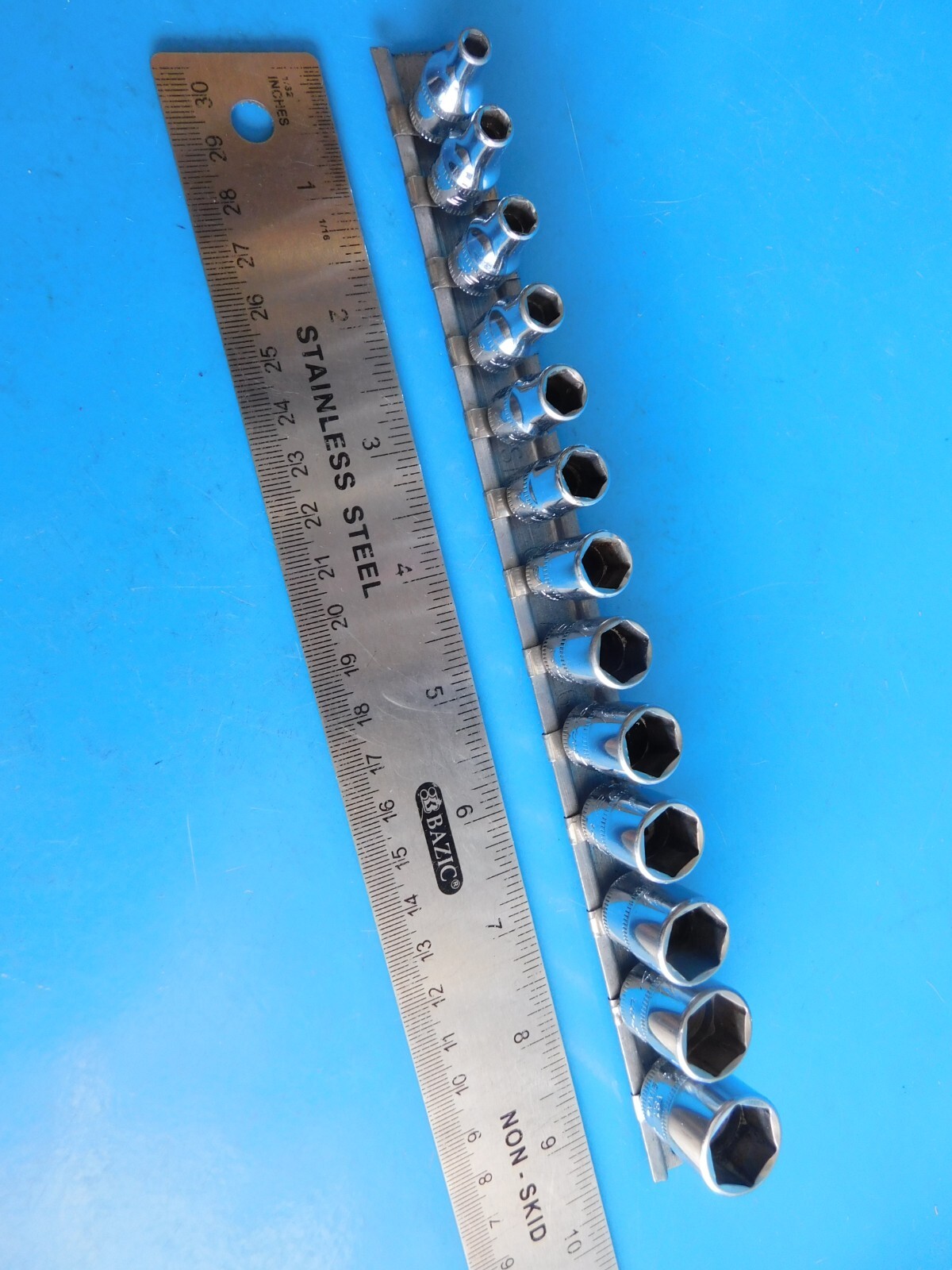 USED, SNAP ON 1/4 IN. DR. SHORT METRIC 6 PT. SOCKETS,13 TOTAL, 4 THRU 15MM