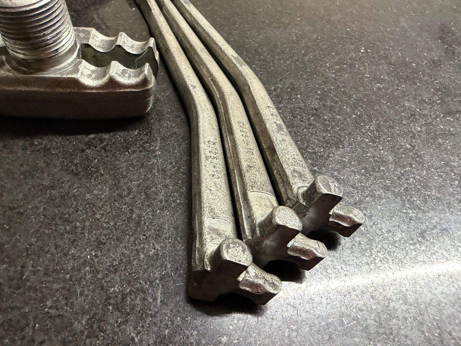 Snap On 13 pc Medium-Duty General Purpose Puller Set CJ250
