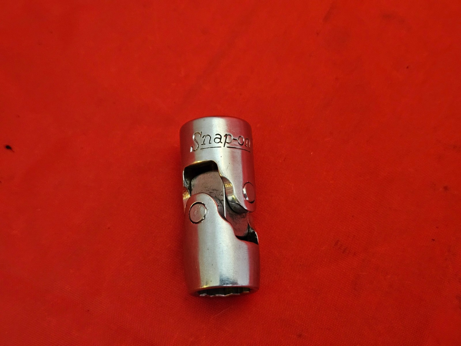 Snap-on FVU14 3/8″ Drive 7/16″ 12 Point Shallow Universal Swivel Socket USA D4