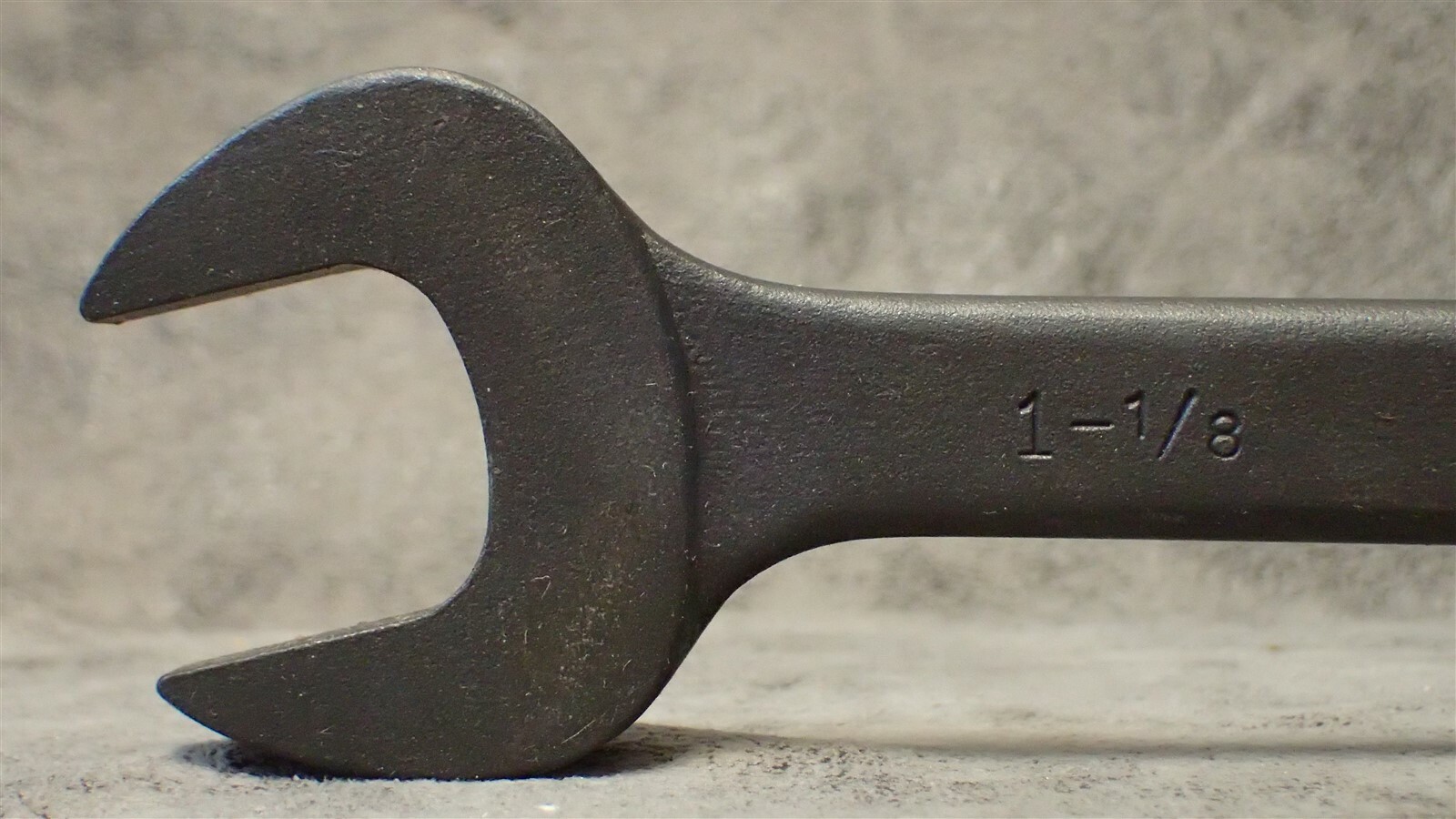 1735 MARTIN 1 x 1-1/8 x 12″ Industrial Black Double Head Open End Wrench BN124