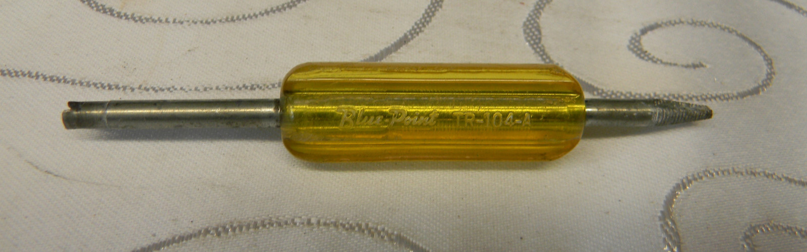 BLUE-POINT 4.25″ LONG YELLOW TIRE VALVE CORE TOOL #TR-104-A
