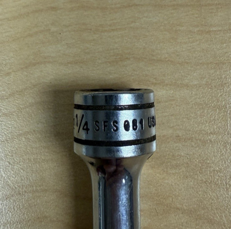 Snap-on Tools USA 3/8″ Drive SAE 1/4″ Deep 6-Pt Chrome Socket SFS081