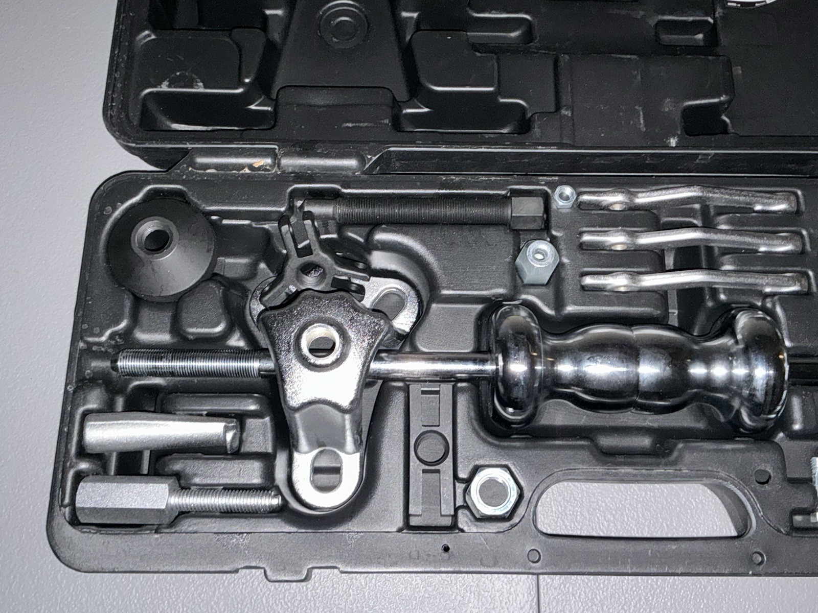 9-Way Slide Hammer and Puller Set – 5 Pound
