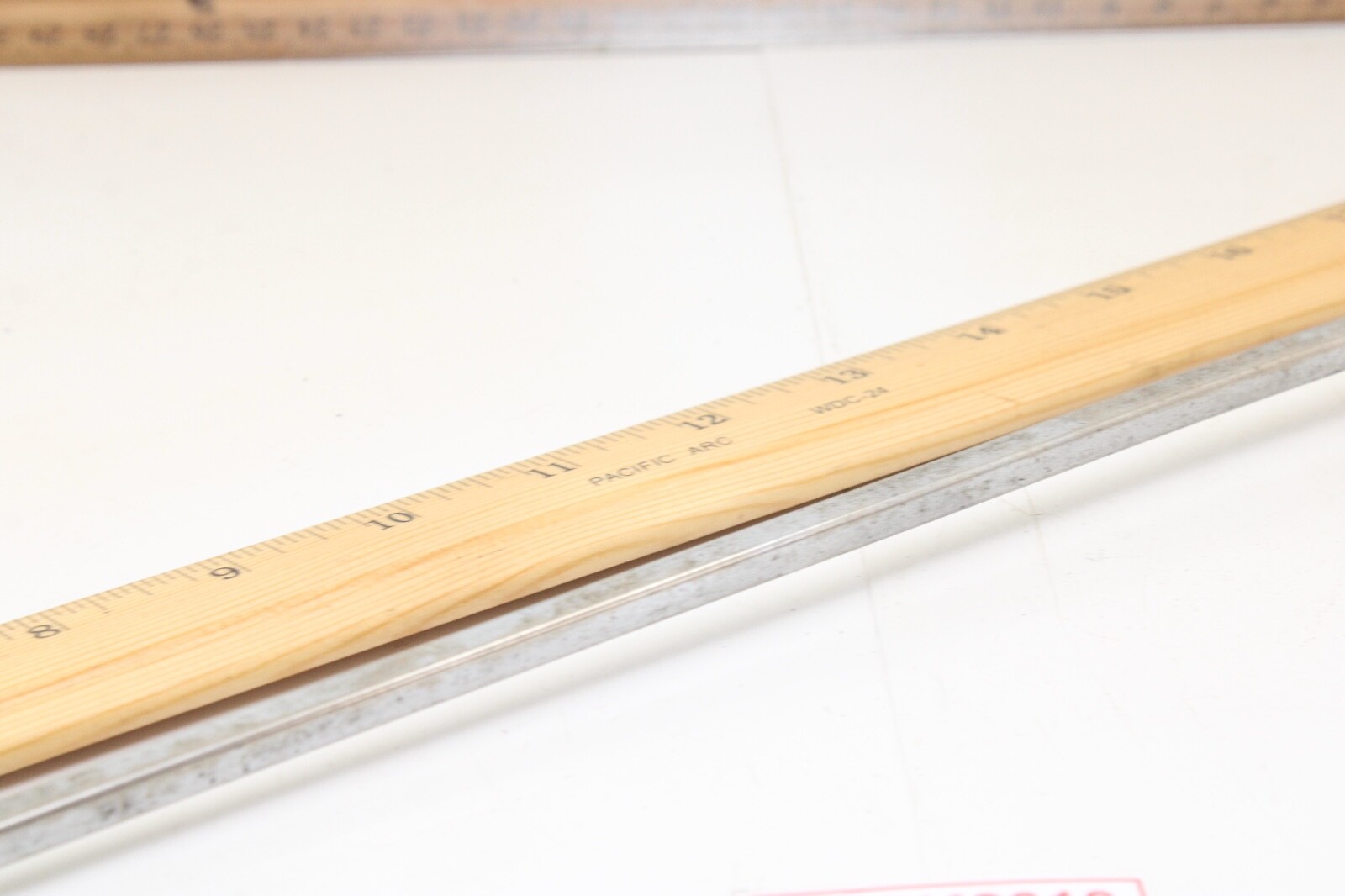 Unbranded 5/16″ x 21″ Long Slotted Hard Black Handle Screwdriver