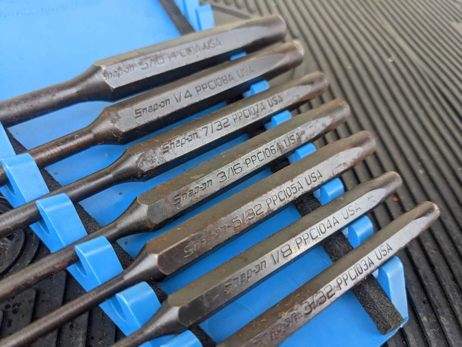 #ba537 Snap On Tools Punch And Chisel Set PPCD70BK 8-Piece