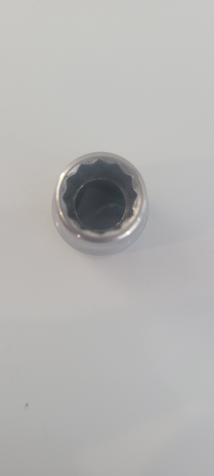 SNAP ON TOOLS 3/8″ SAE SOCKET — 3/8″ Drive — 12 Point – F121