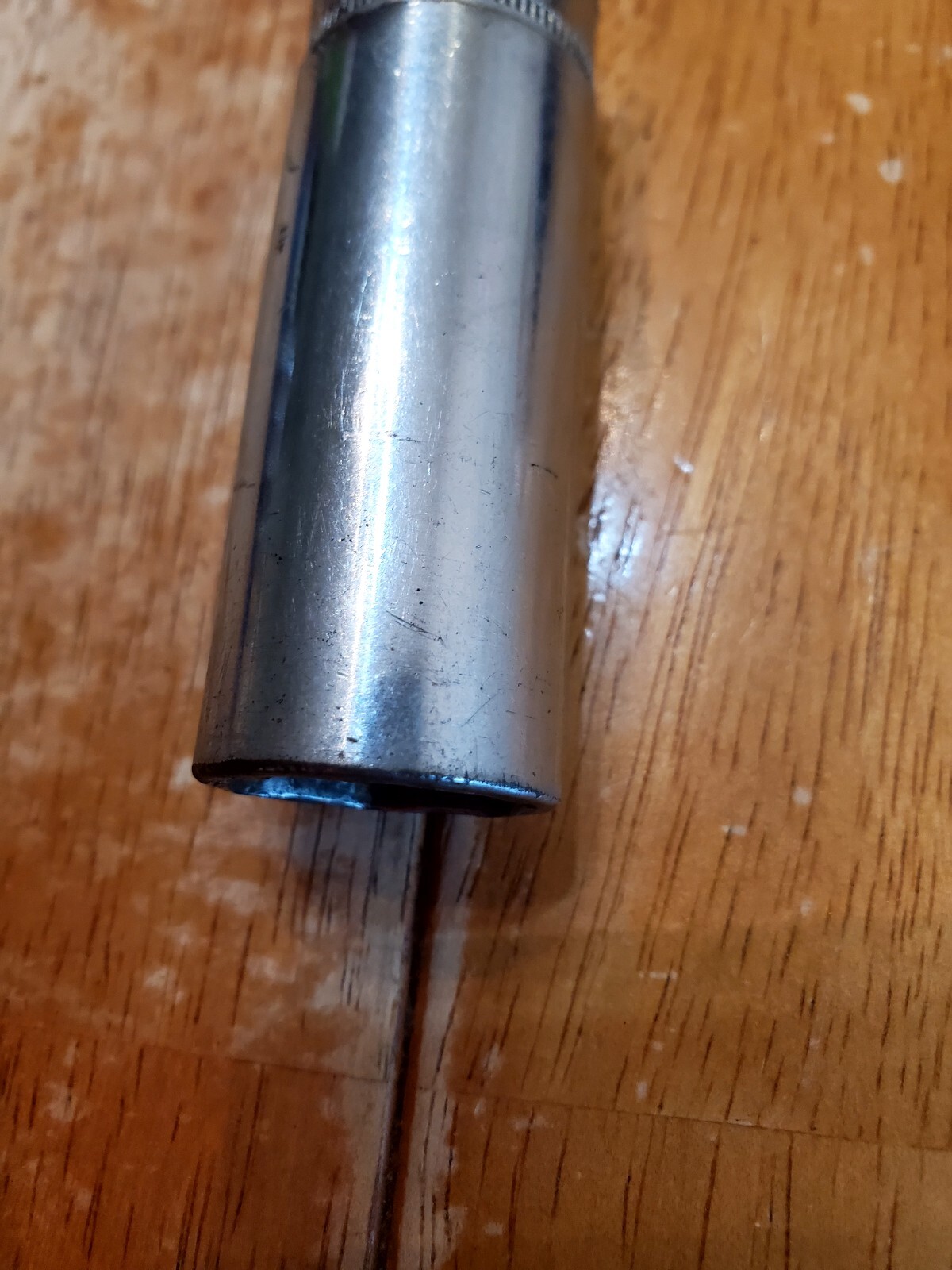 Snap On 3/8 Drive 18MM 6PT Deep Socket SFSM18