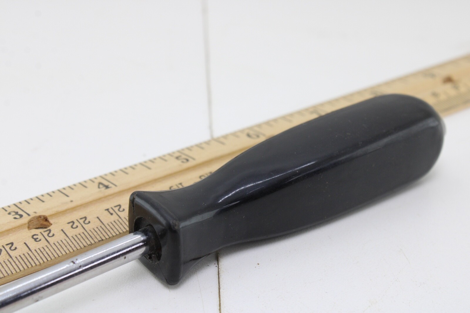 Unbranded #1 4″ Long Hard Black Handle Philips Screwdriver