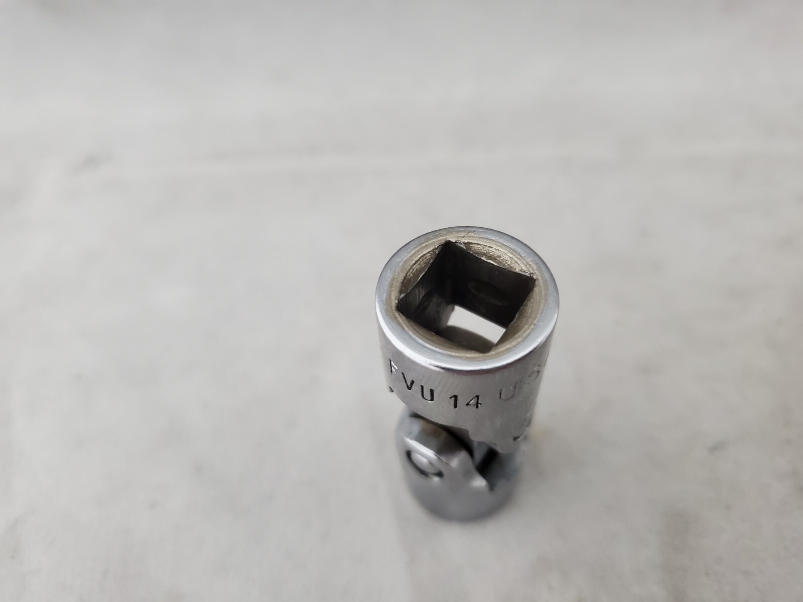 Snap On FVU14, 7/16″ Universal Swivel Socket, 3/8″ Dr 12 Pt
