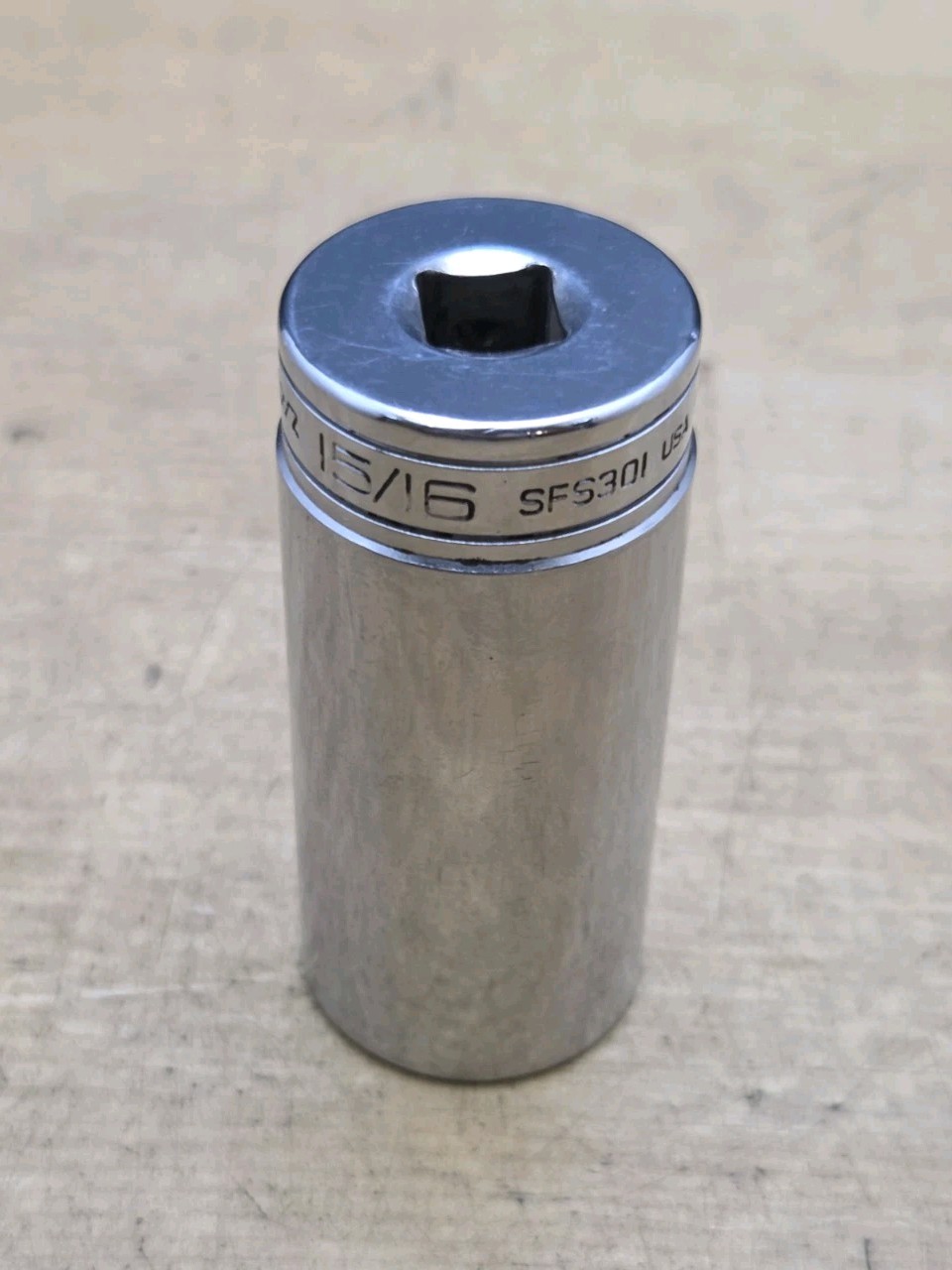 Snap On SFS301 – 3/8″ Drive 15/16″ Deep 6Pt Chrome Socket Mint