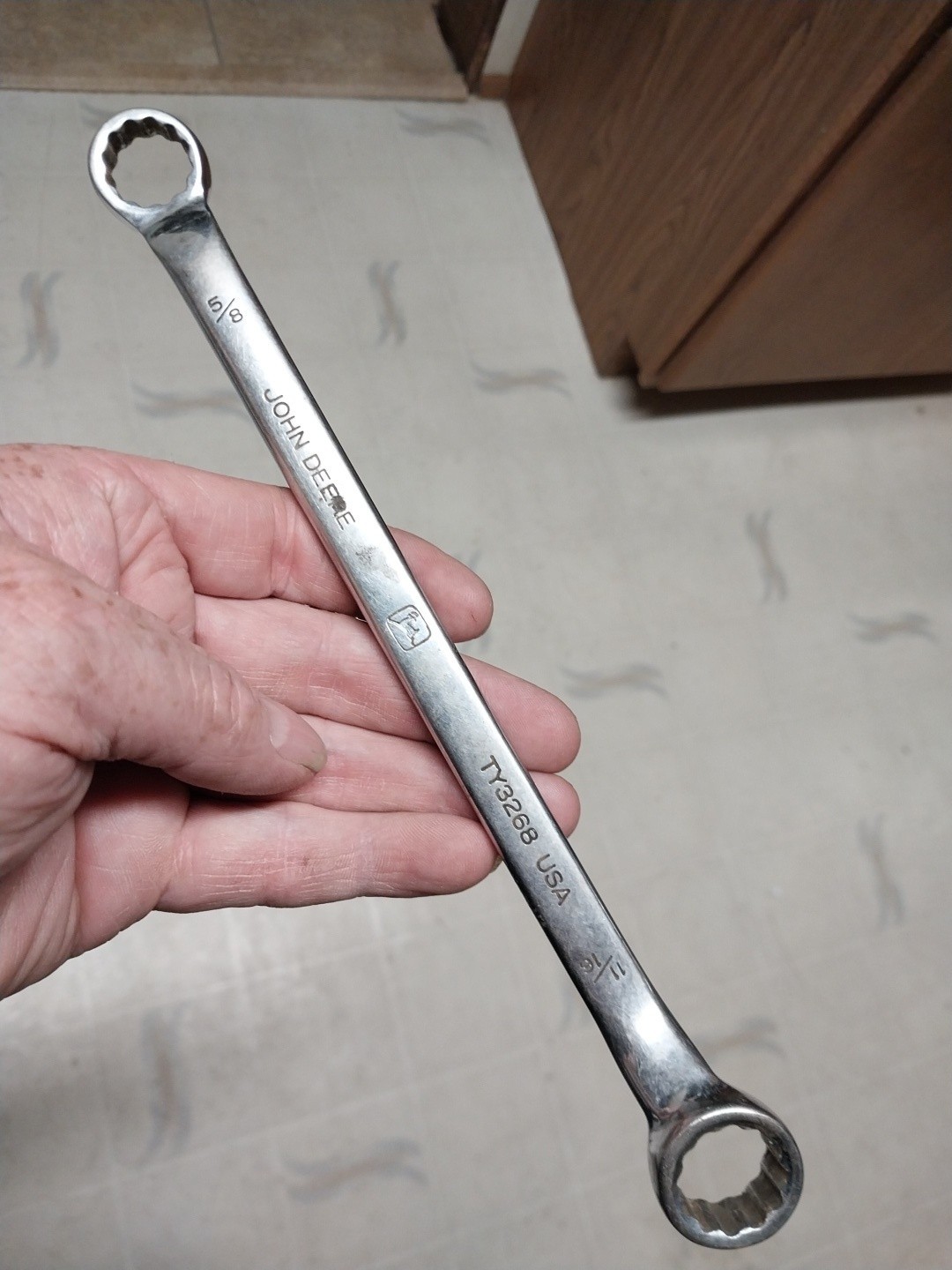 Vintage Deere Box End Wrench TY3268 USA 5/8″-11/16″