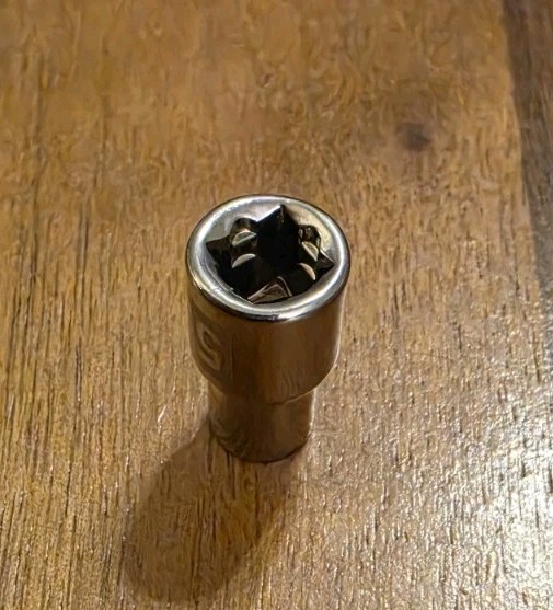 Craftsman USA 5.5mm Socket 6 Point 1/4″ Drive 34601 Easy Read