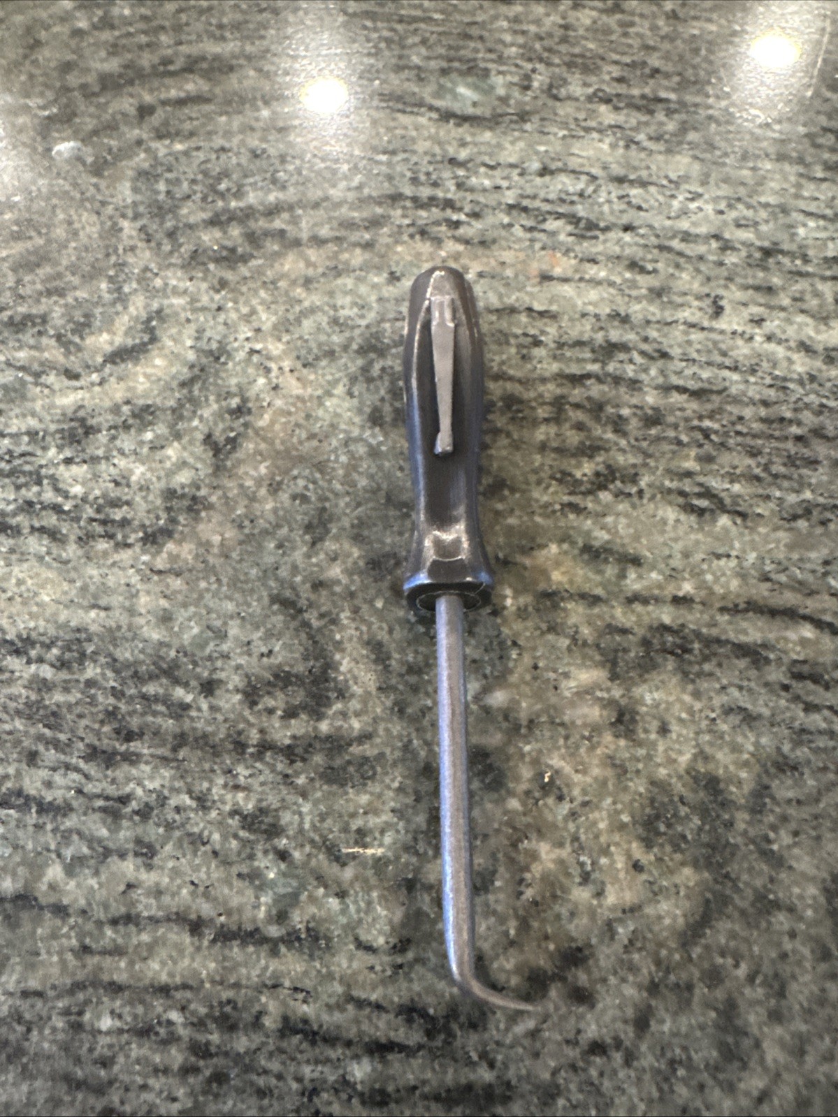 snap on pbmma5 5” 90dg tip mini pocket prybar black with magnetic silver top