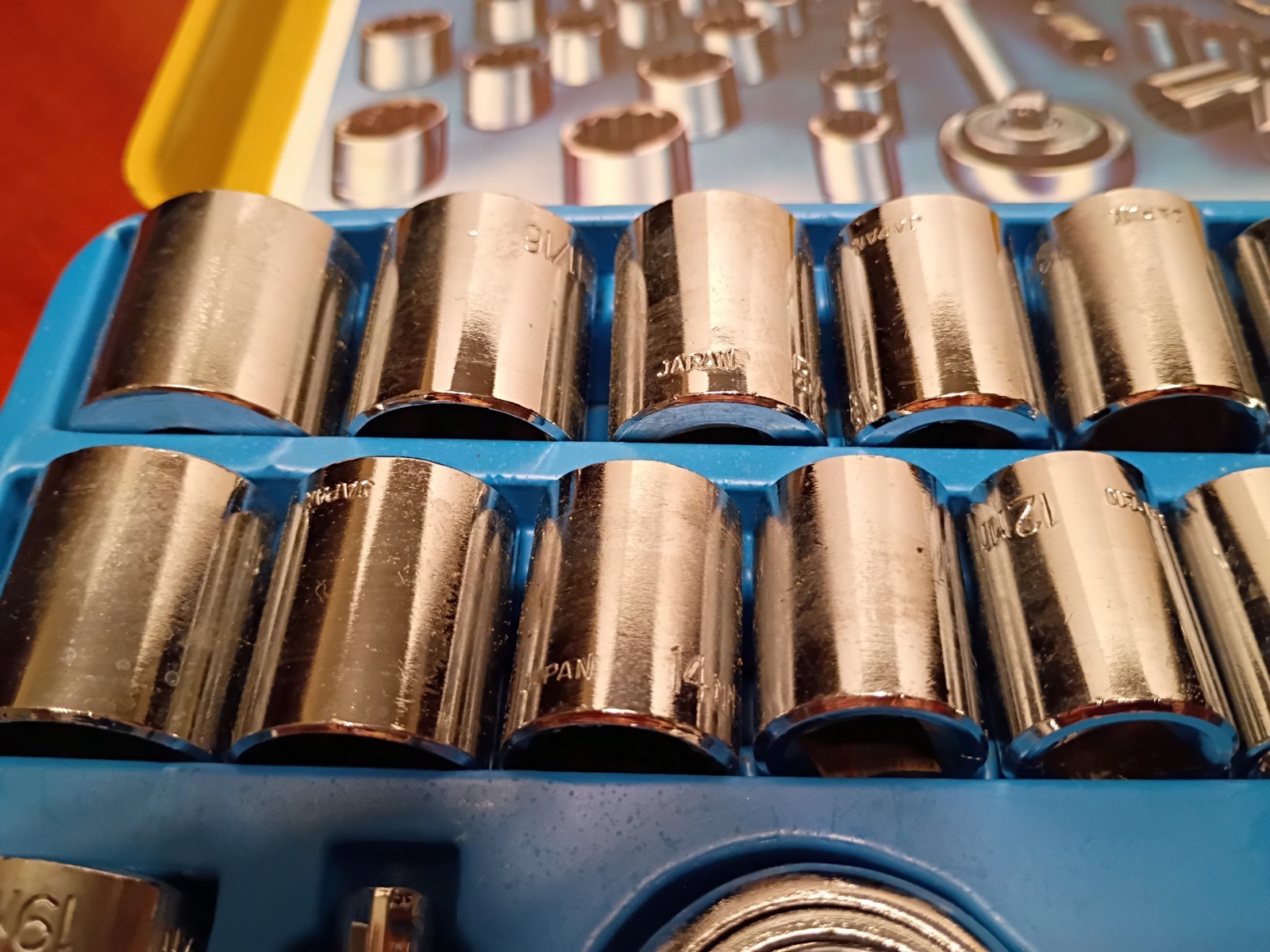 1978 Royal Tools 40 Piece SAE & Metric Ratchet Socket Vtg Tool Set No. 275 Japan