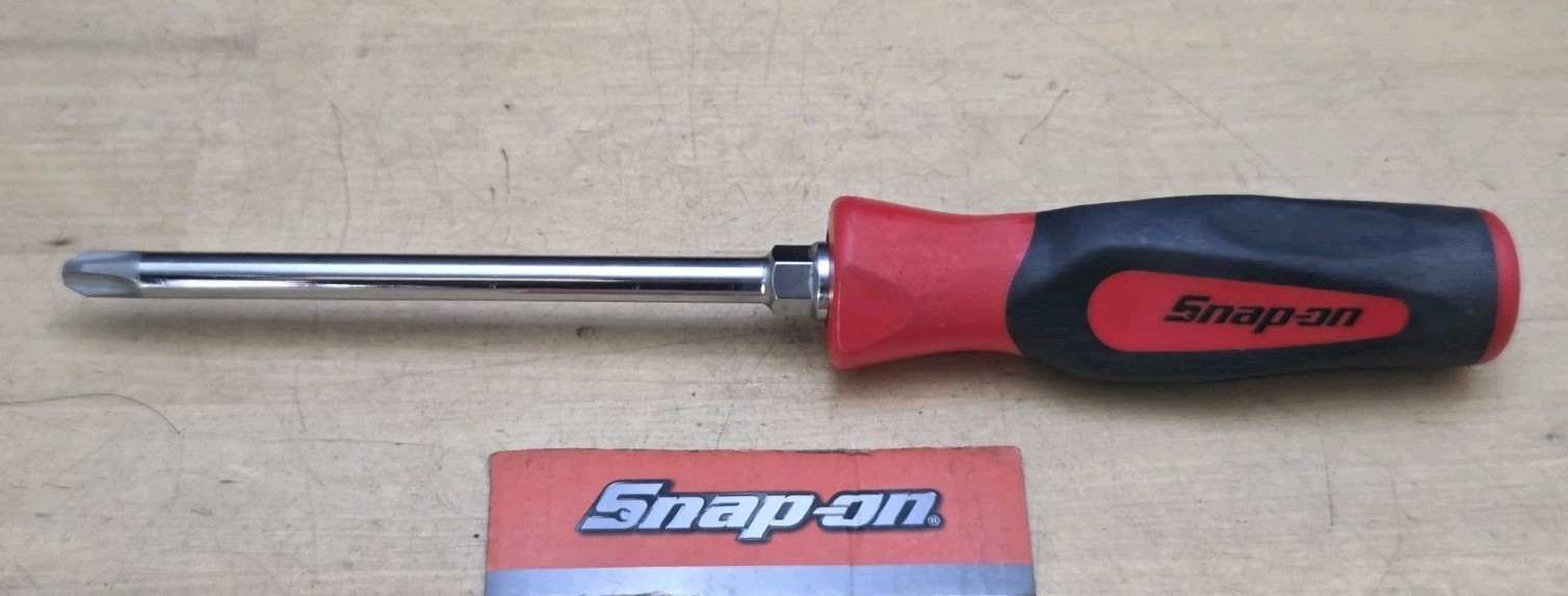 New Snap On SGDP64IRB – #4 Phillips Tip X 6″ Long Blade Soft Grip Screwdriver