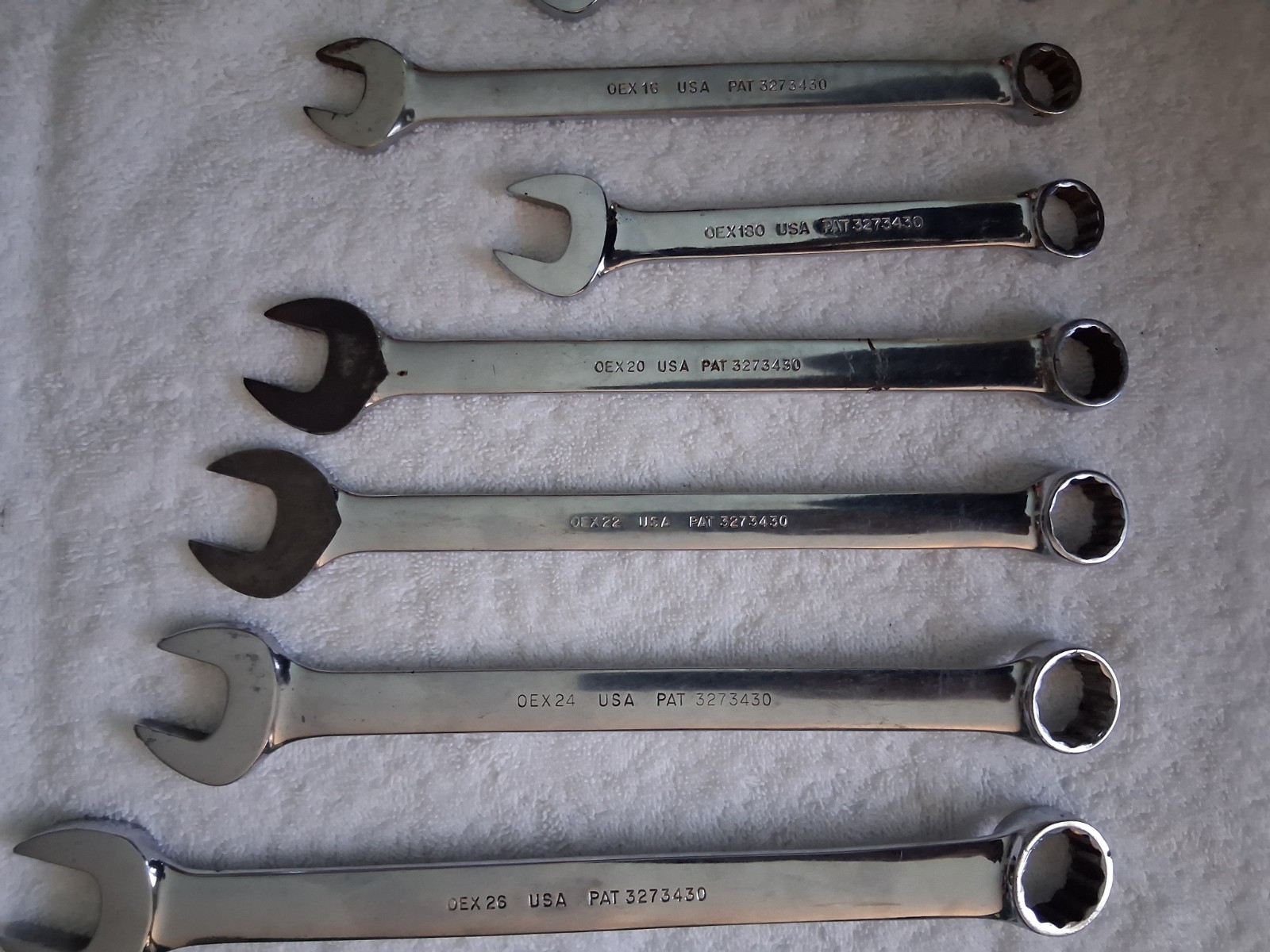 Snap On tools lot 18Combo Wrenches 1”thru 3/8″ Plus 9 other snap on wrenches