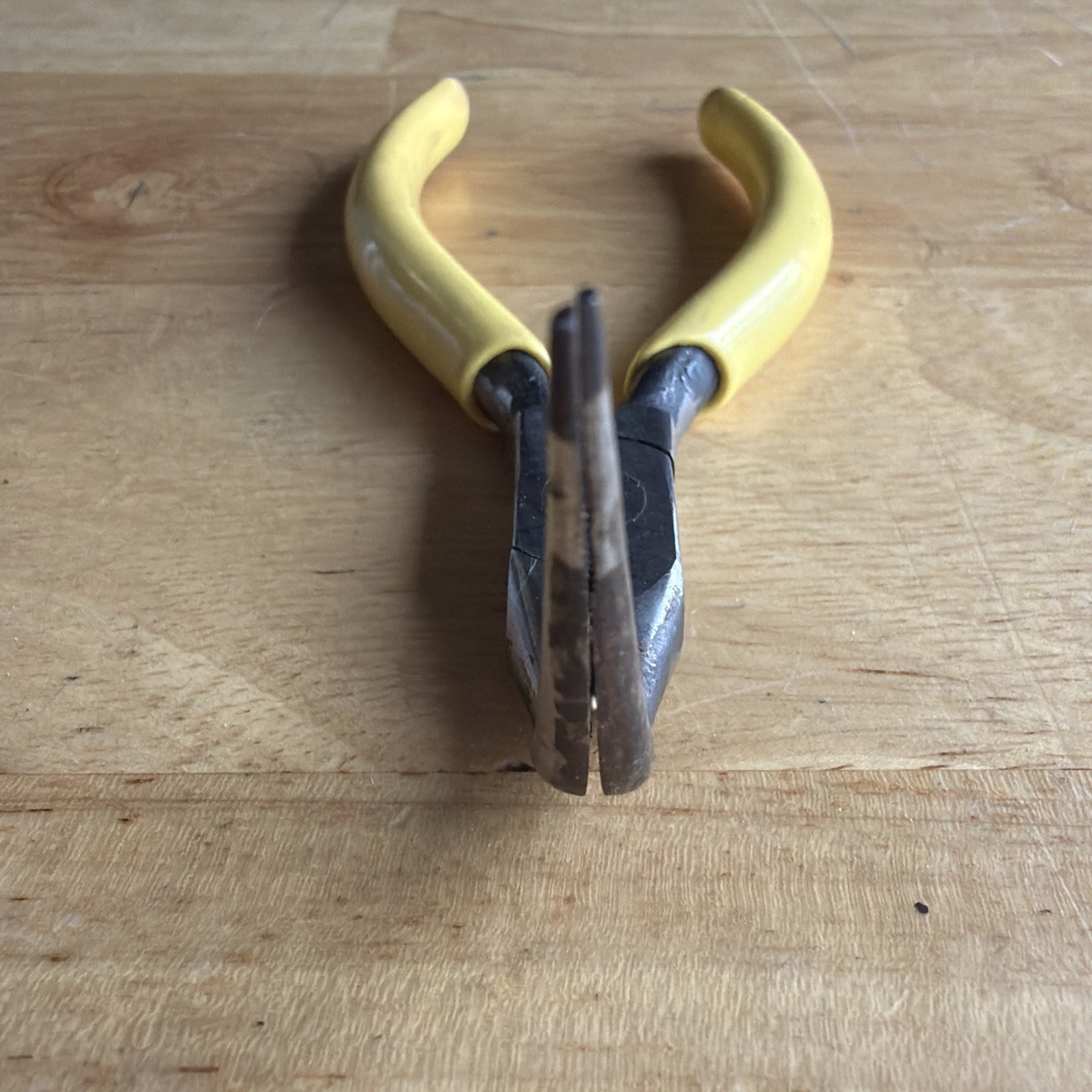 Williams Tools 5″ Long Thing Bent Needle Nose Pliers Yellow Handl PL-127C USA
