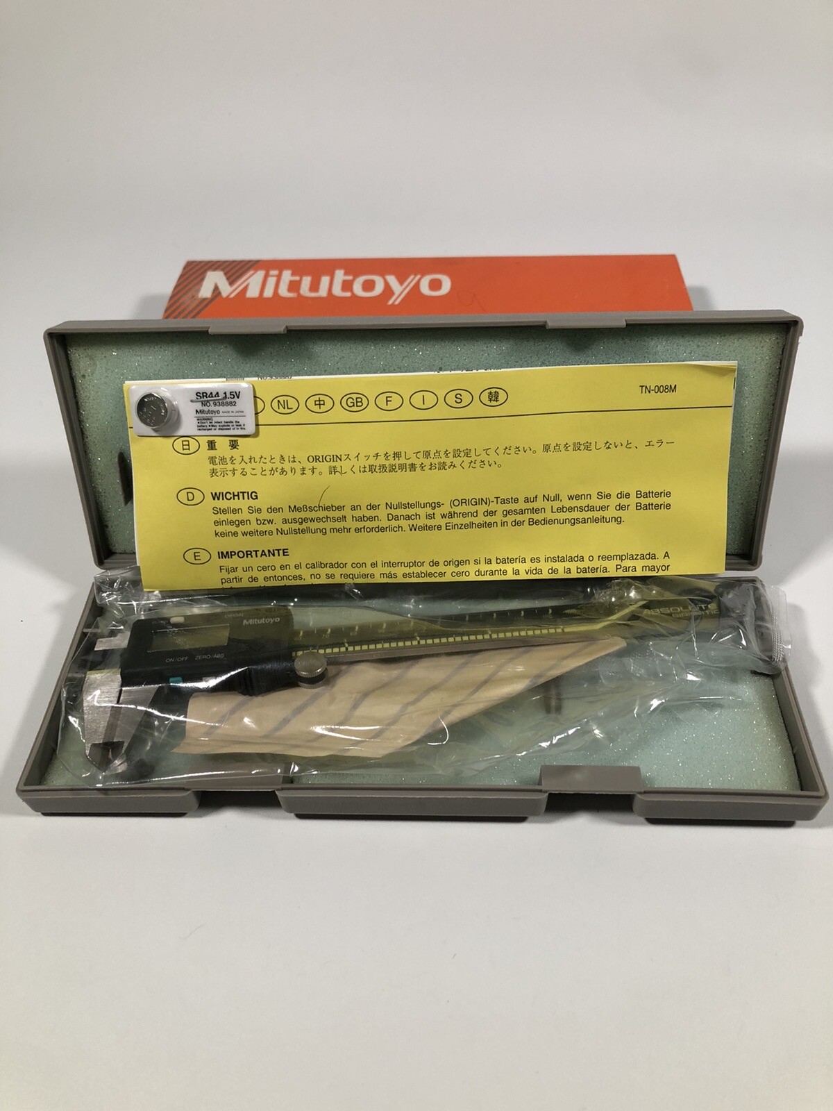 NEW Mitutoyo 500-175 Series 0 to 6″ SAE & Metric Steel Digital Absolute Caliper