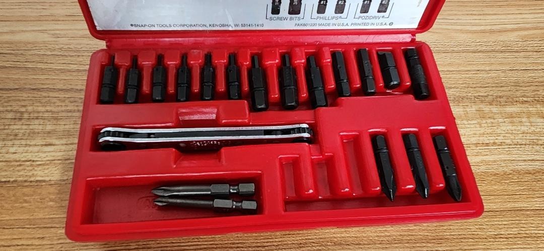 Snap-On 20 pc Ratchet & Bit Set – Model CRA 180PB Exc. Cond. *READ DESCRIPTION*