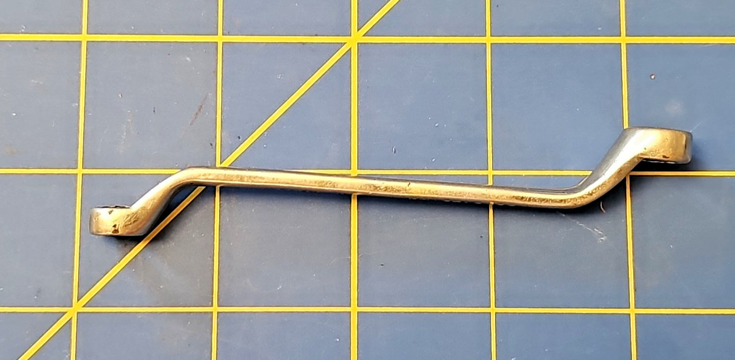 Older Snap On SX810 like S0810 1/4″ X 5/16″ 12pt Deep Offset Box End Wrench