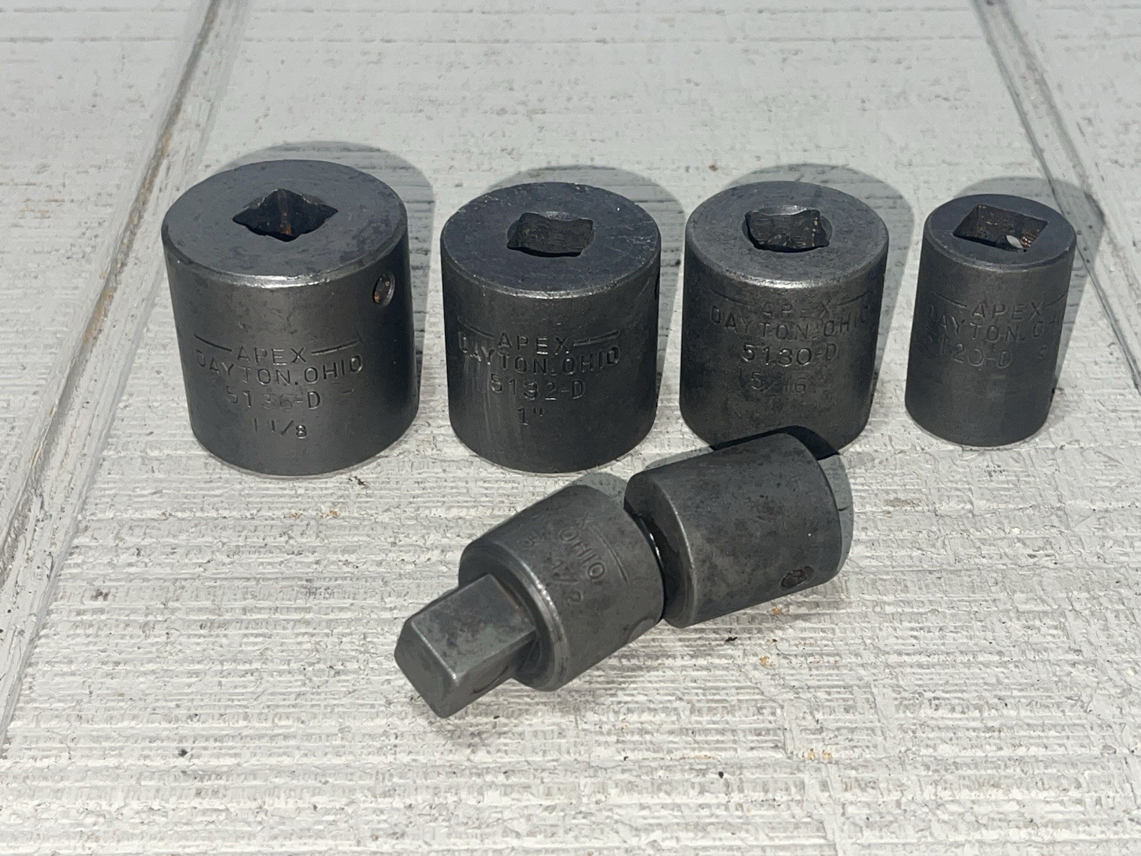 MADE USA – VINTAGE APEX (DAYTON OHIO) LOT OF 4 IMPACT SOCKETS AND SWIVEL ADAPTER