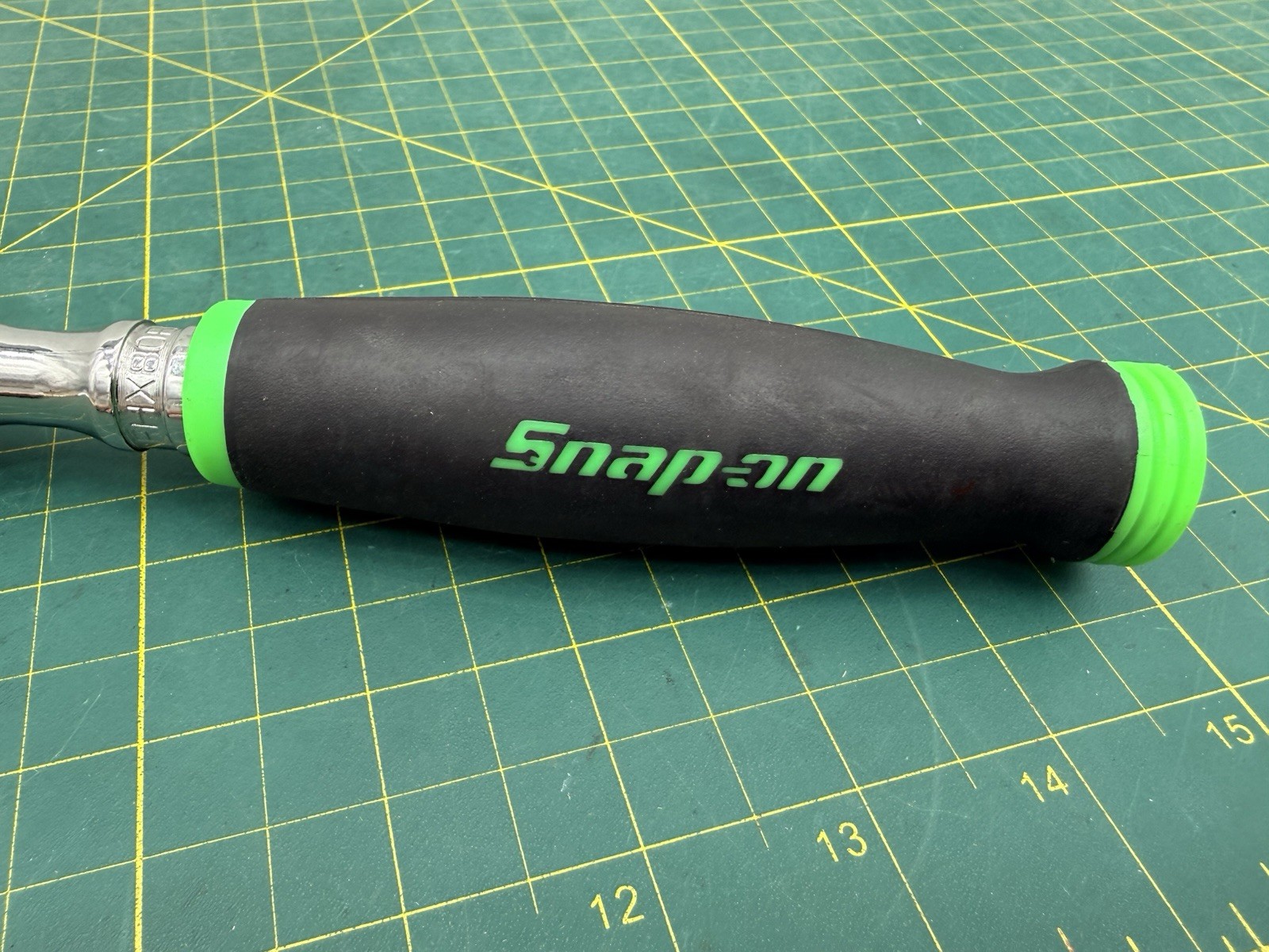 Snap-On Tools FHX80B 3/8″ Drive GREEN Soft Grip Handle LOCKING FLEXHEAD Ratchet