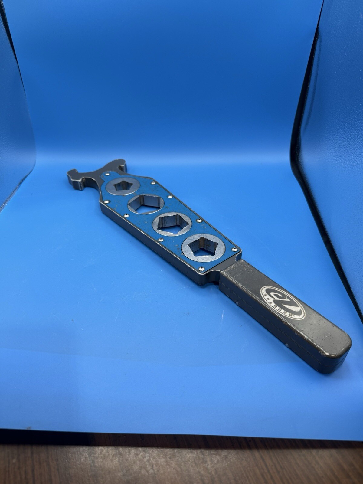 EZ Spanner 4 Hole Ratcheting Hydrant Wrench – Standard Handle EZ-4400 E4