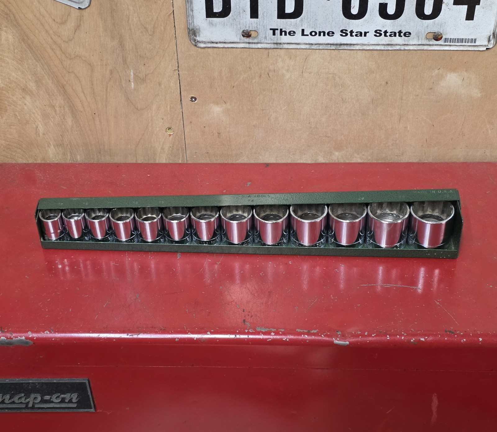 SK Tools 1/2″ Dr 13pc Metric Socket Set 12pt 15-20 22 24 26-28 30 32mm Vintage