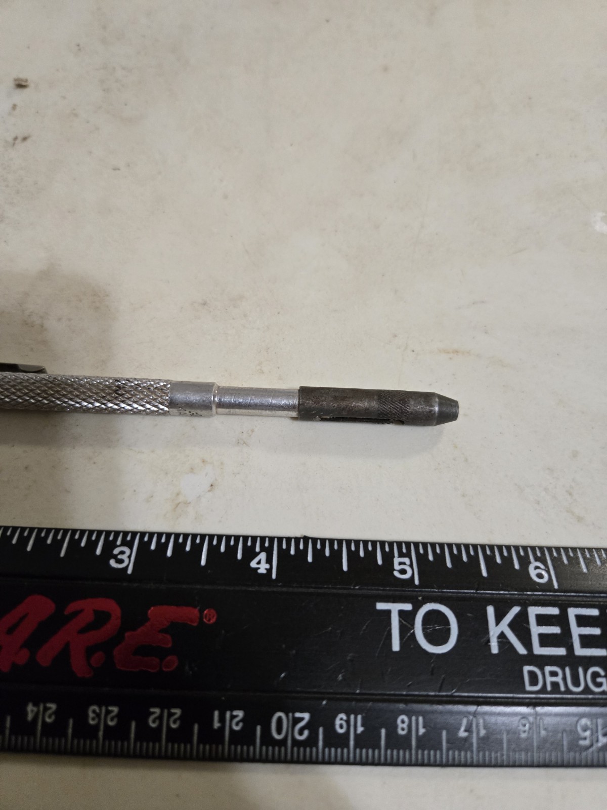Mac tools S301 Pocket Scriber with MagneticPick-Up.