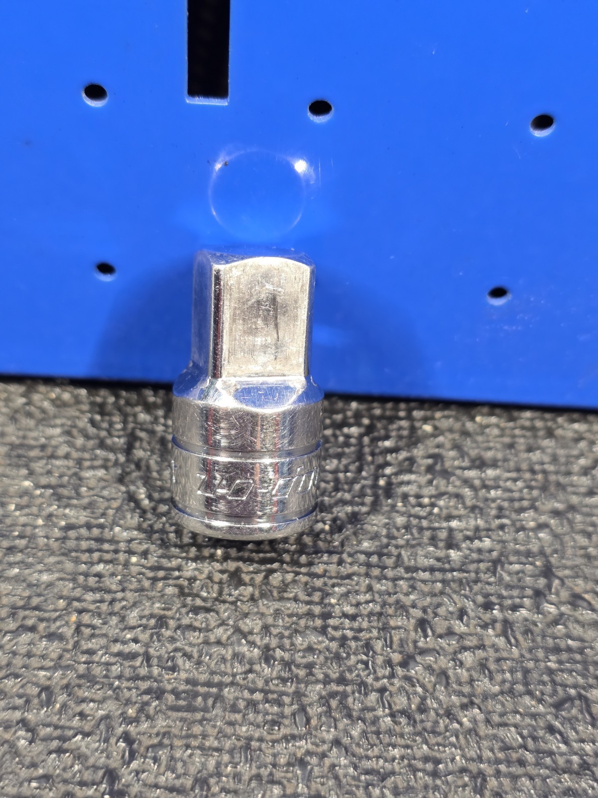 Snap-on Tools A2A 3/8″ F – 1/2″ M Drive Chrome Adapter Extension Socket