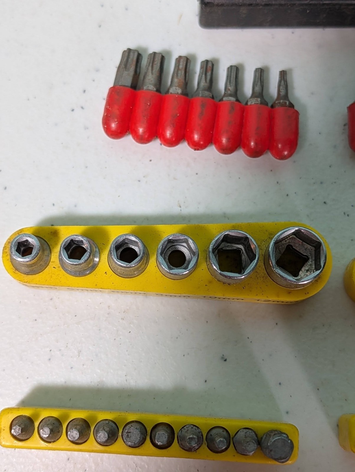 1/4″ Drive 6 Point Socket Set Metric & Standard & Other Misc Bits