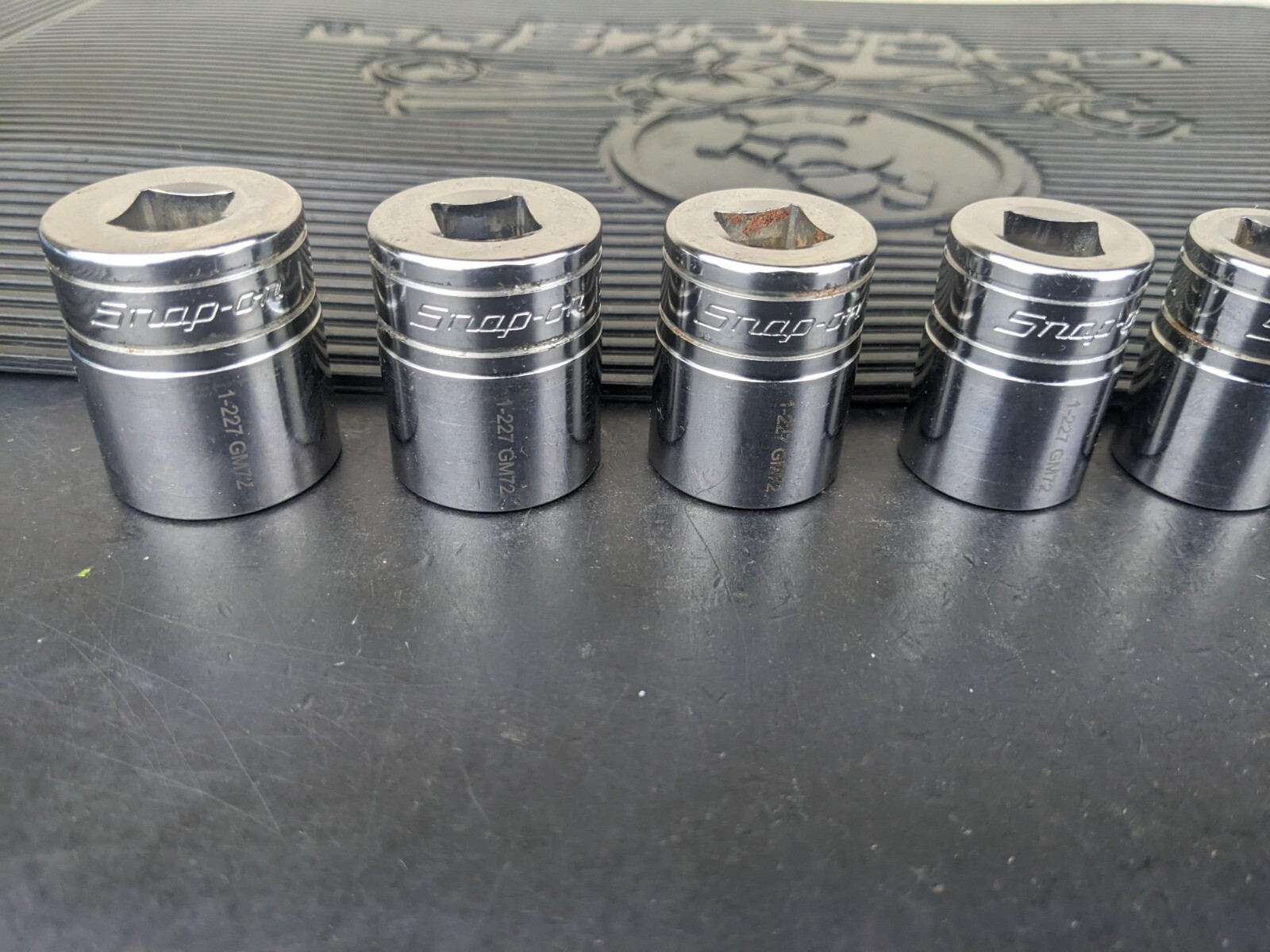 #av826 Snap-On Set 1/2″ Drive Socket Set 9/16″ to 1” SAE SW Series 12 Point