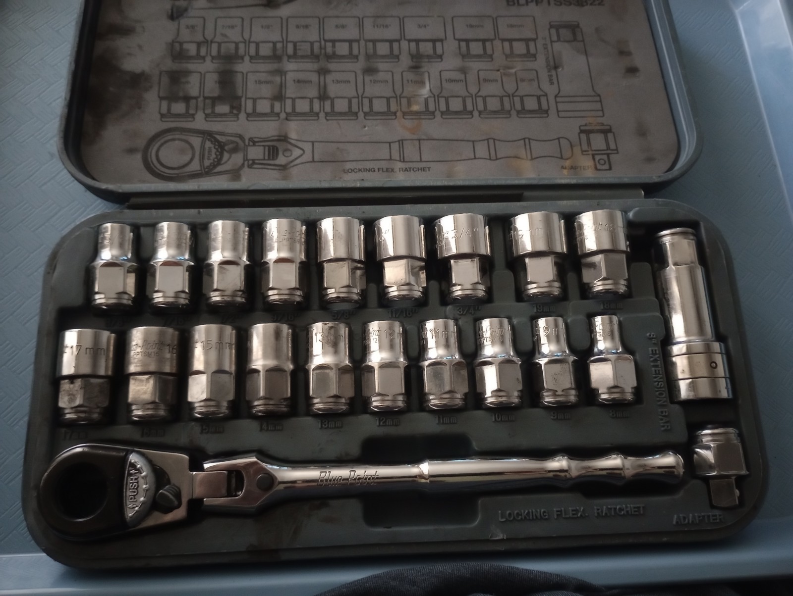 Blue-Point BLPPTSS3822 22pc 3/8″ Drive Pass Thru Socket Set